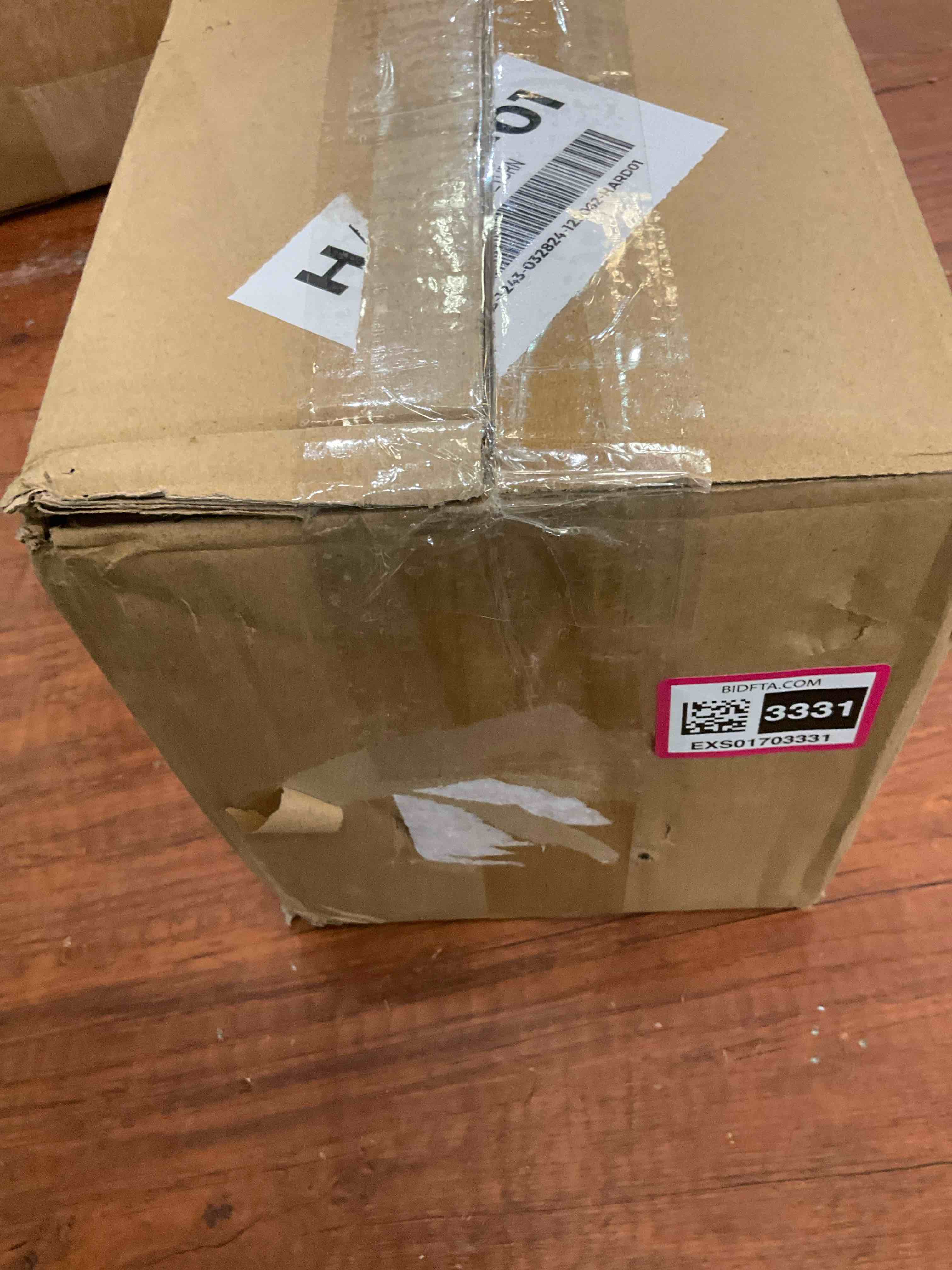 https://s3.amazonaws.com/lotting-images-prod/BargainHunt/EXS01703331_1713898855083.jpeg