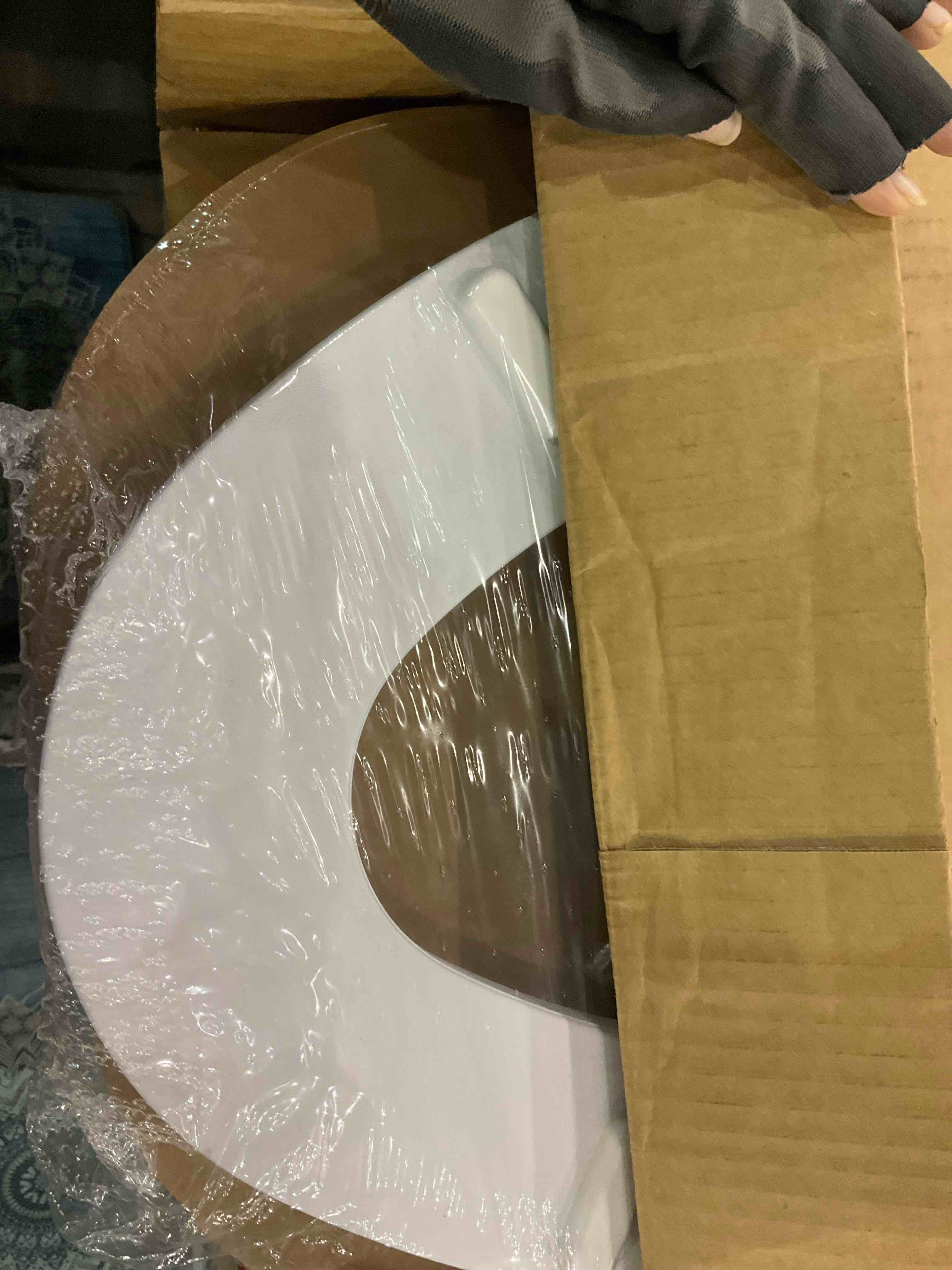 https://s3.amazonaws.com/lotting-images-prod/BargainHunt/EXS01703536_1713180305549.jpeg