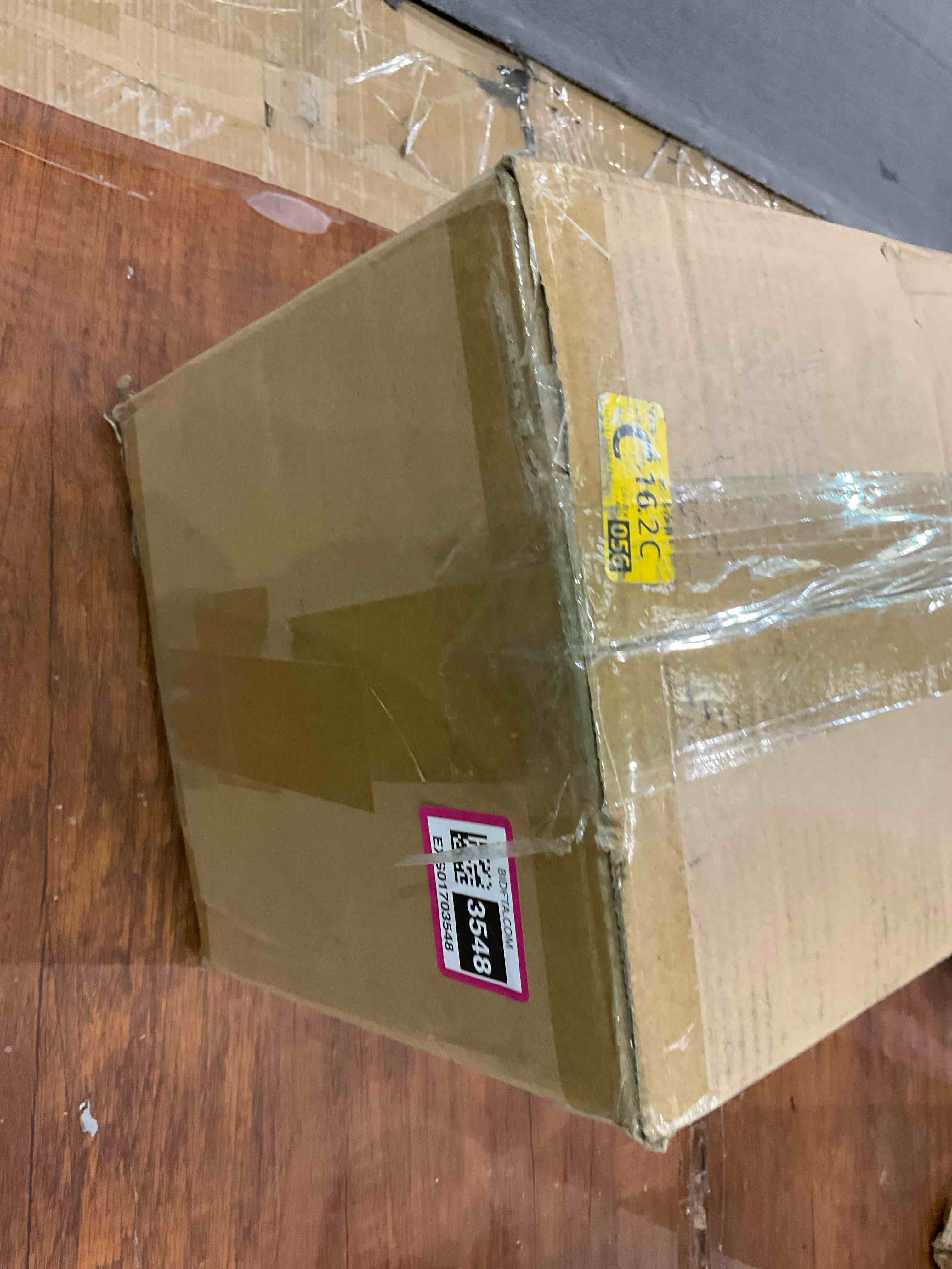 https://s3.amazonaws.com/lotting-images-prod/BargainHunt/EXS01703548_1713182541278.jpeg