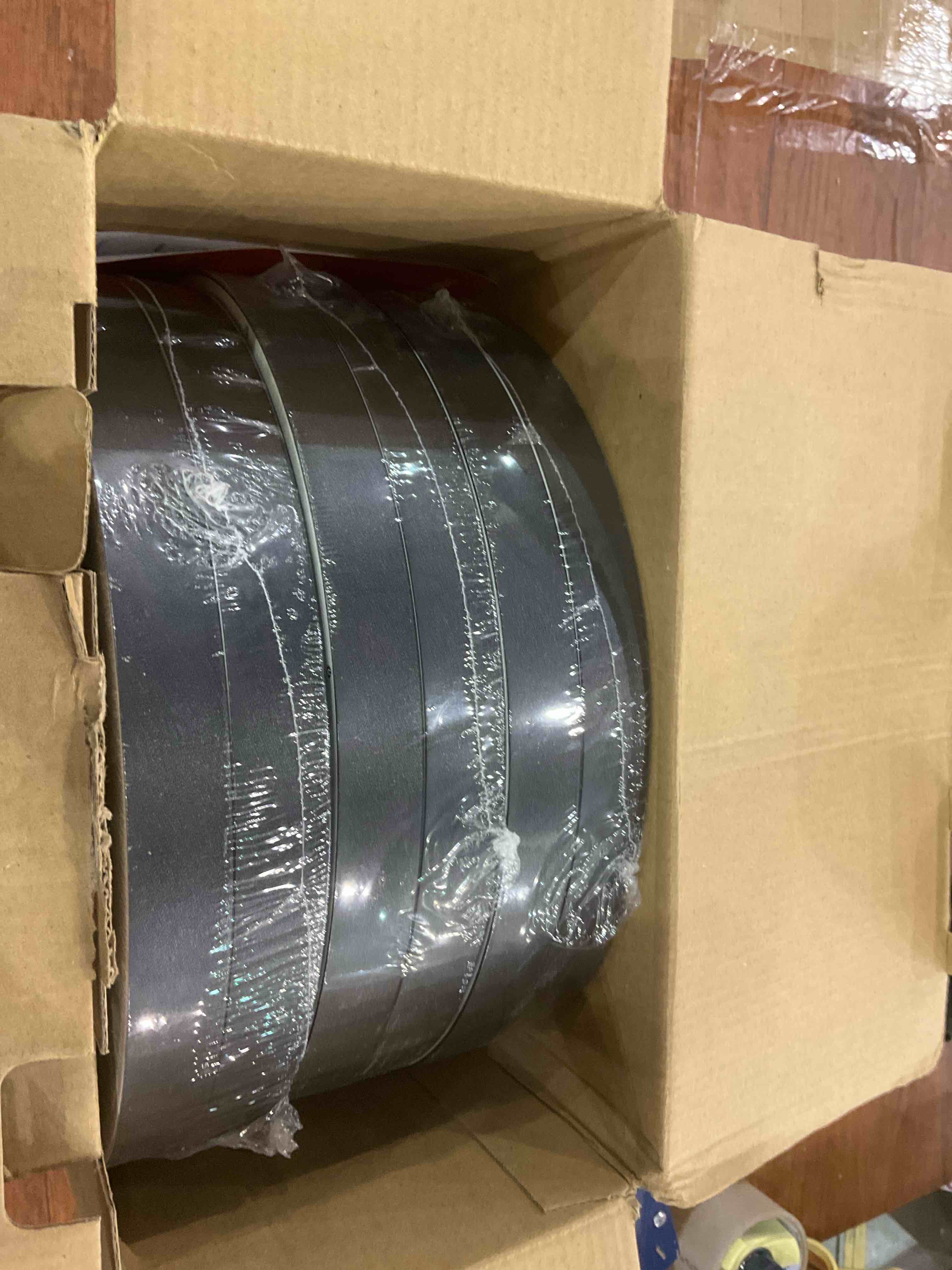 https://s3.amazonaws.com/lotting-images-prod/BargainHunt/EXS01703697_1713352420139.jpeg