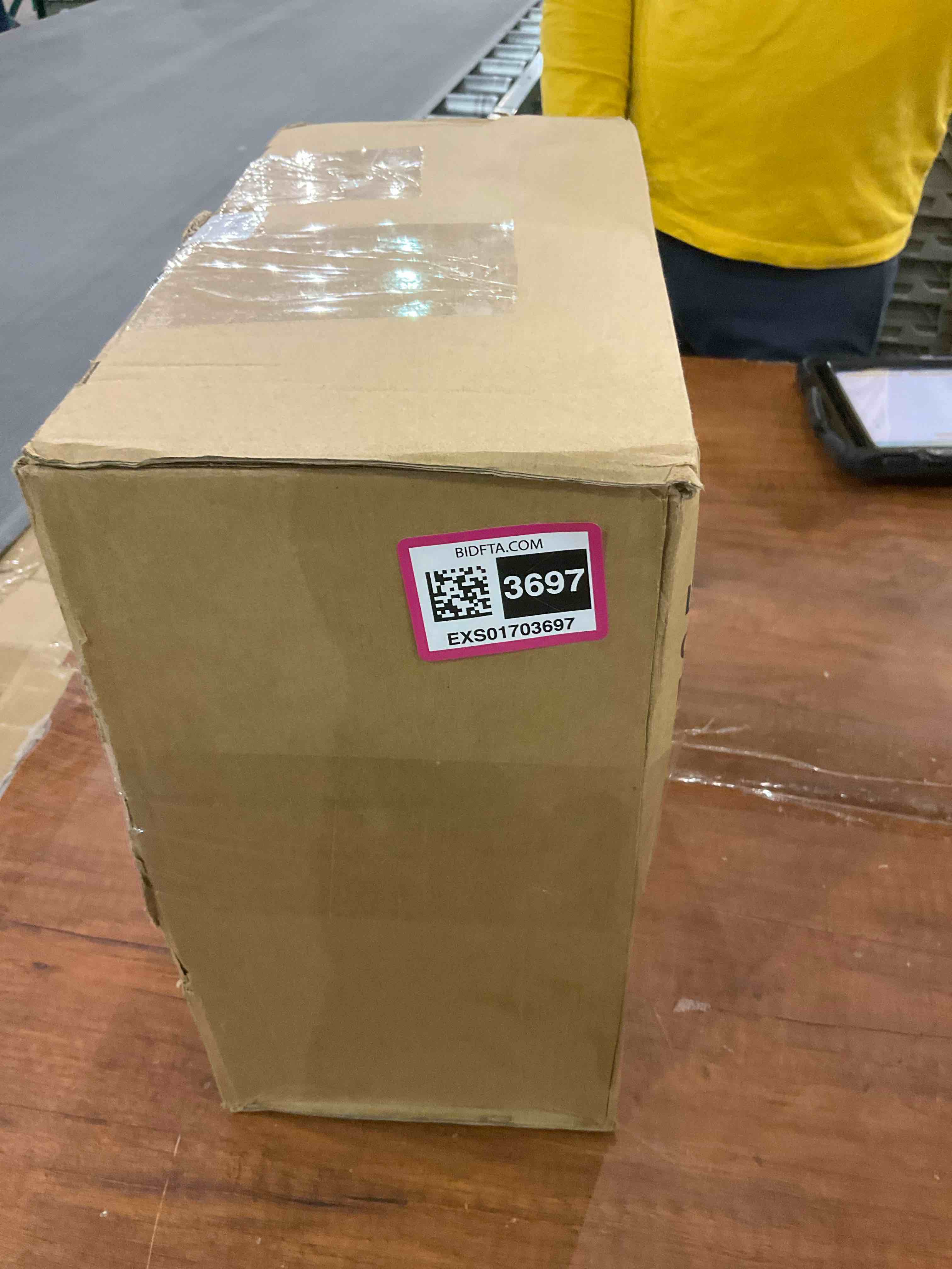 https://s3.amazonaws.com/lotting-images-prod/BargainHunt/EXS01703697_1713352479380.jpeg