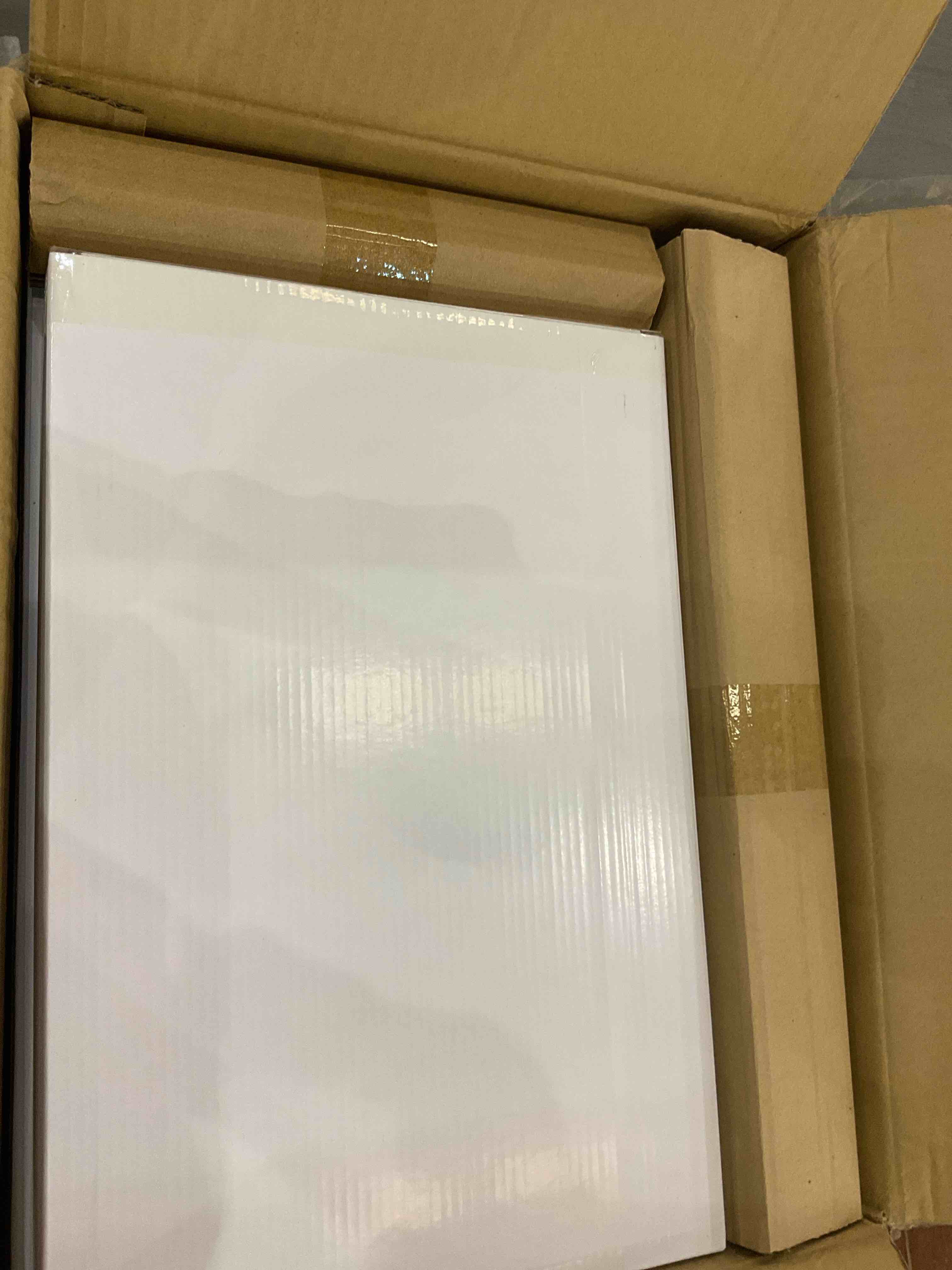 https://s3.amazonaws.com/lotting-images-prod/BargainHunt/EXS01703809_1713372694054.jpeg