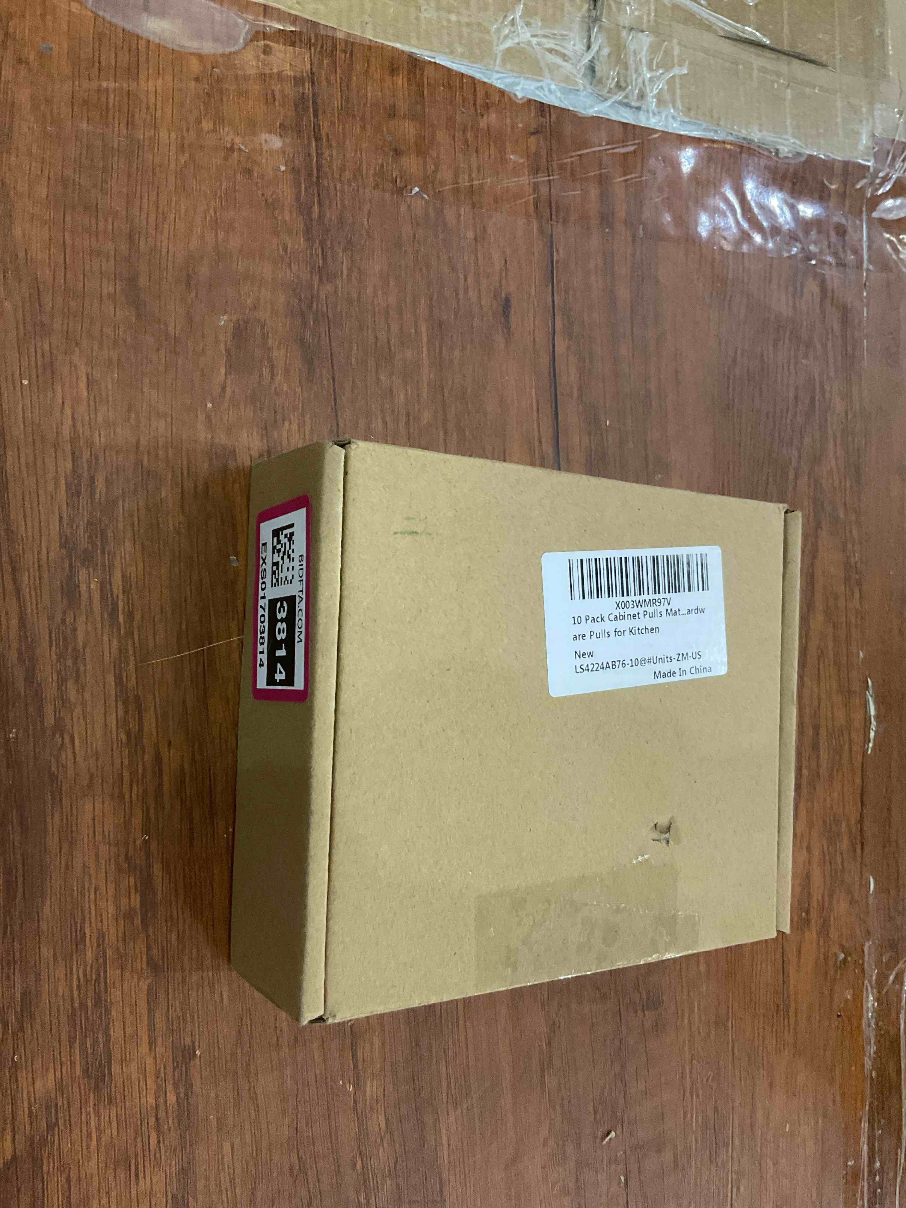 https://s3.amazonaws.com/lotting-images-prod/BargainHunt/EXS01703814_1713373603319.jpeg
