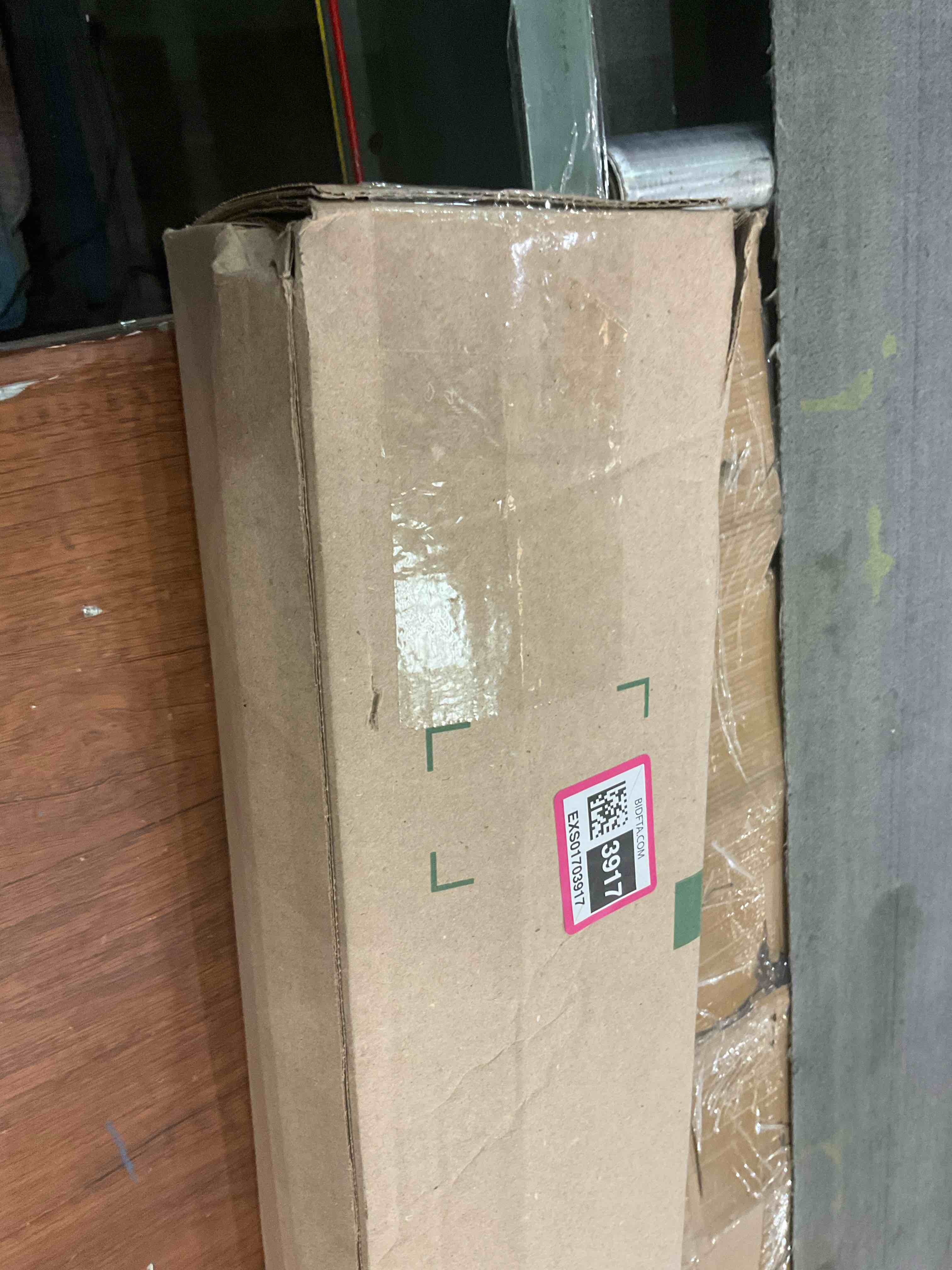 https://s3.amazonaws.com/lotting-images-prod/BargainHunt/EXS01703917_1713458966451.jpeg
