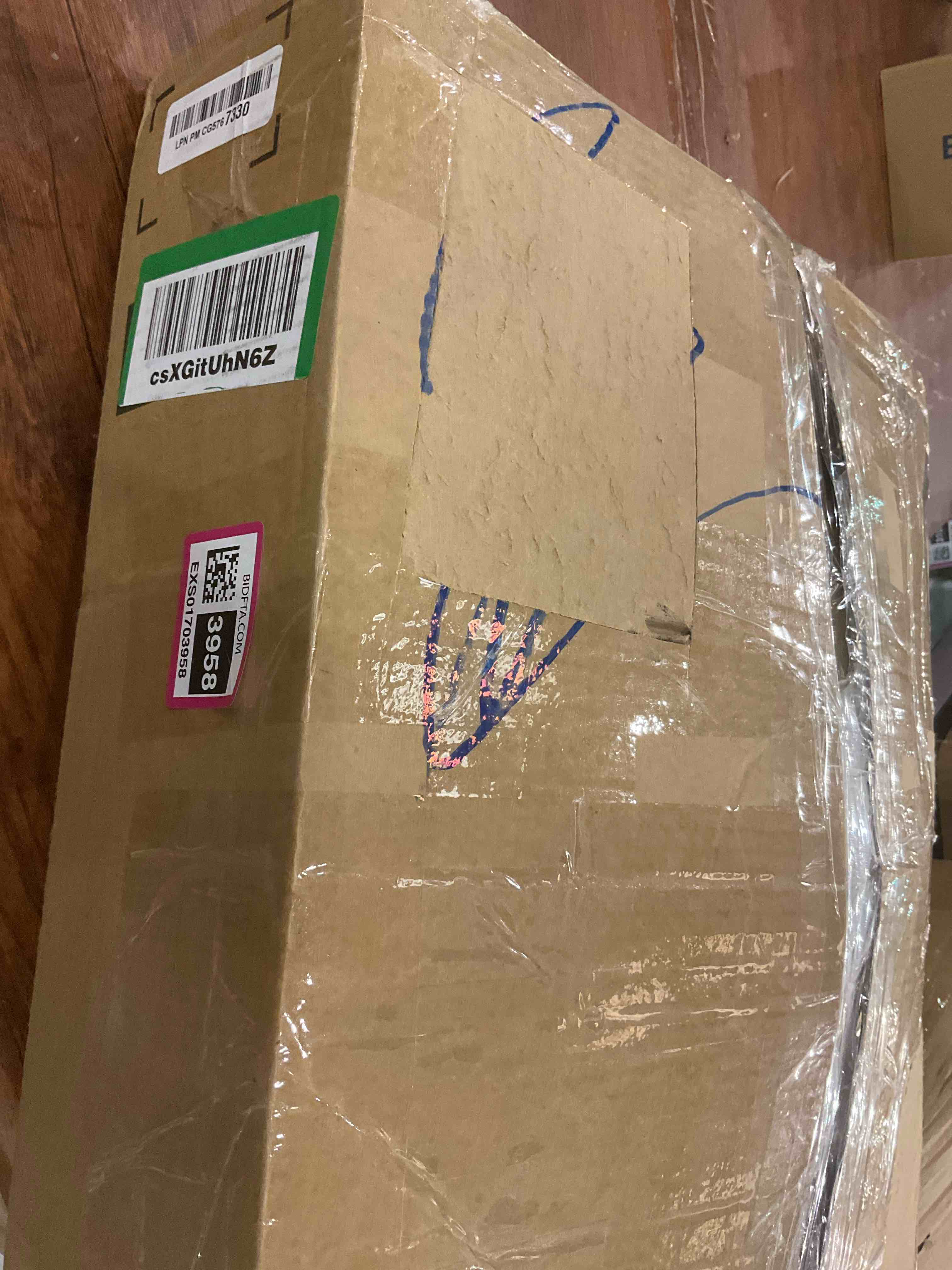 https://s3.amazonaws.com/lotting-images-prod/BargainHunt/EXS01703958_1713528718922.jpeg