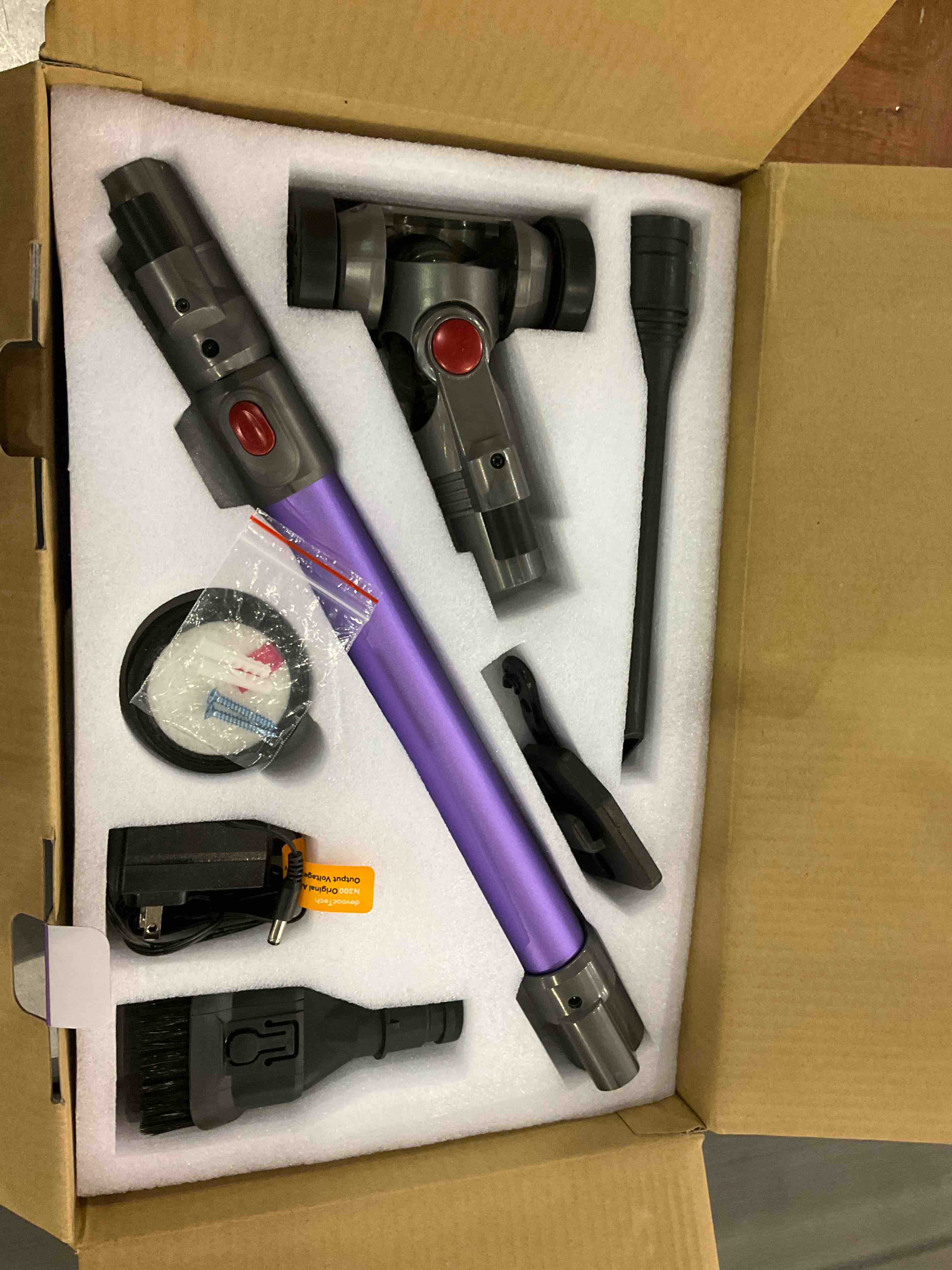 https://s3.amazonaws.com/lotting-images-prod/BargainHunt/EXS01704074_1713355121671.jpeg