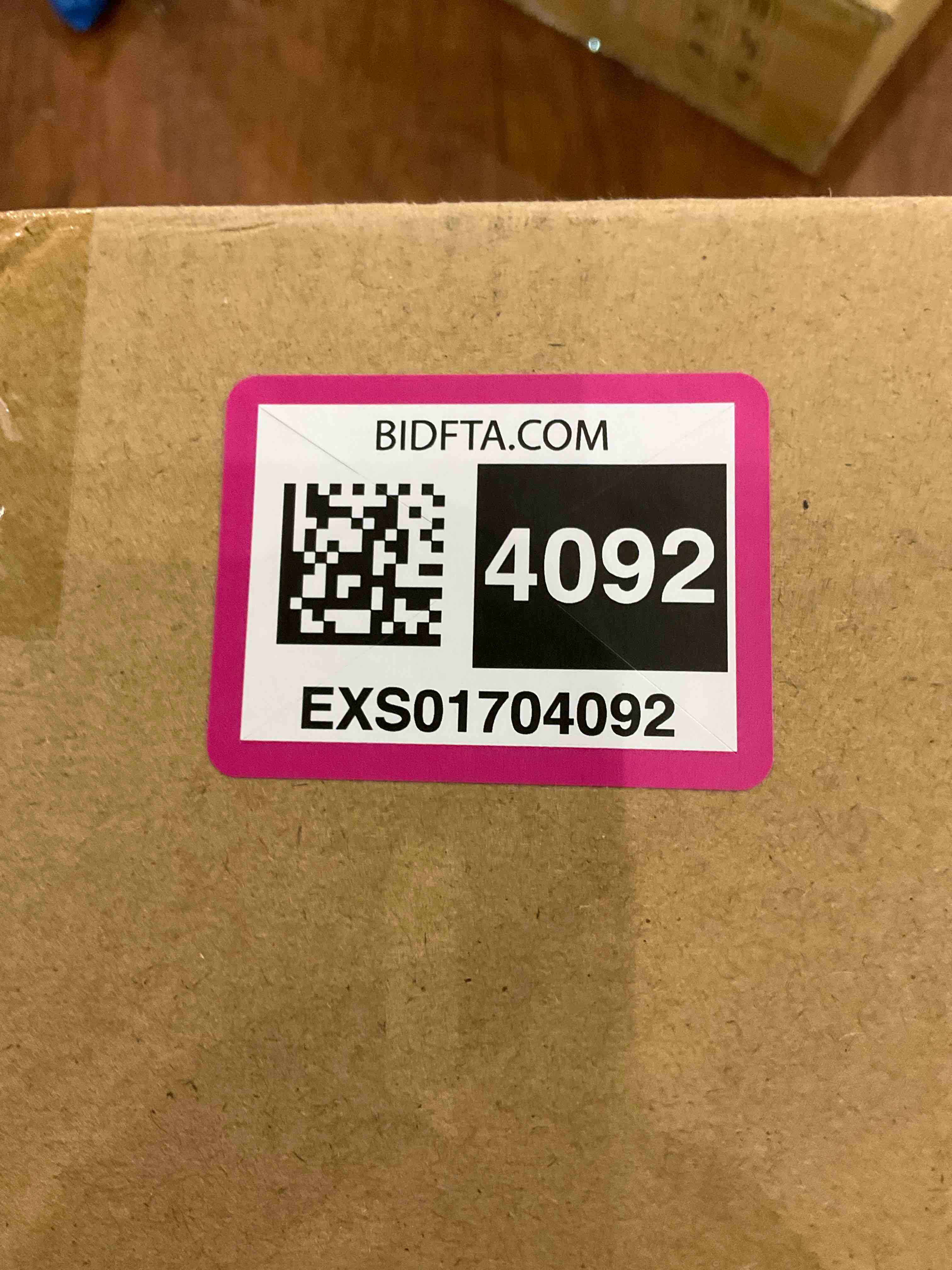 https://s3.amazonaws.com/lotting-images-prod/BargainHunt/EXS01704092_1713357740498.jpeg