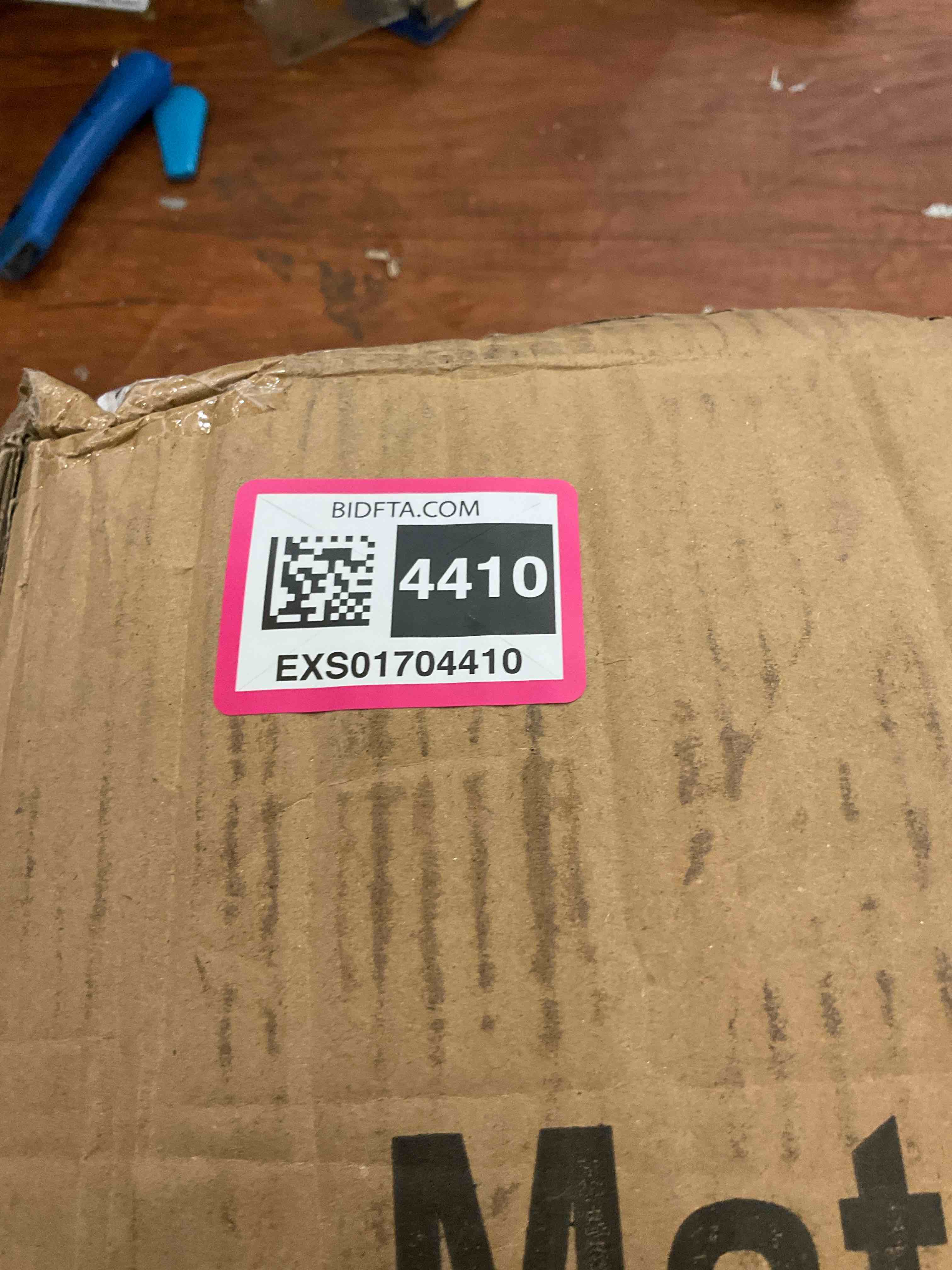 https://s3.amazonaws.com/lotting-images-prod/BargainHunt/EXS01704410_1713465192781.jpeg