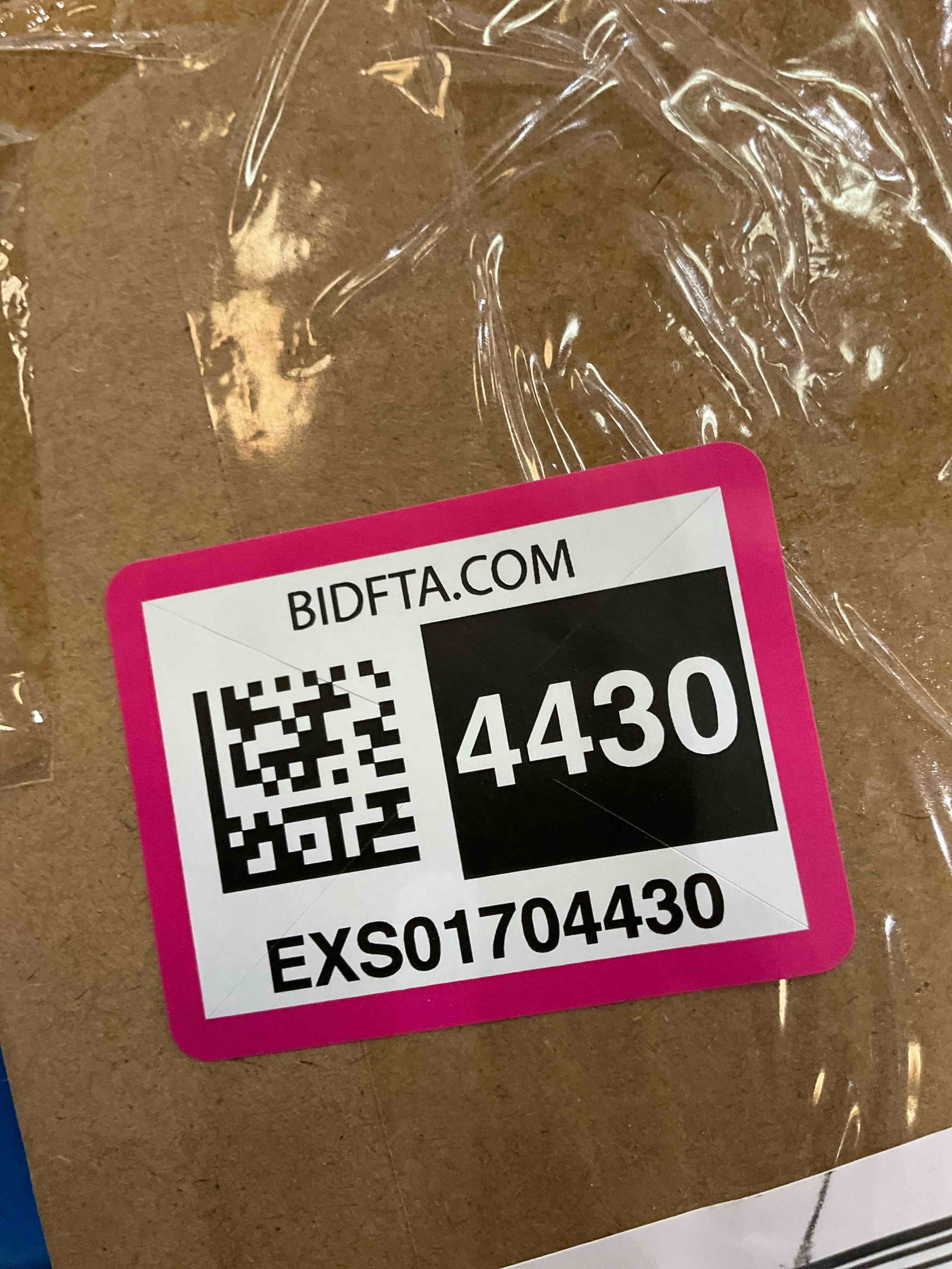 https://s3.amazonaws.com/lotting-images-prod/BargainHunt/EXS01704430_1713467222355.jpeg