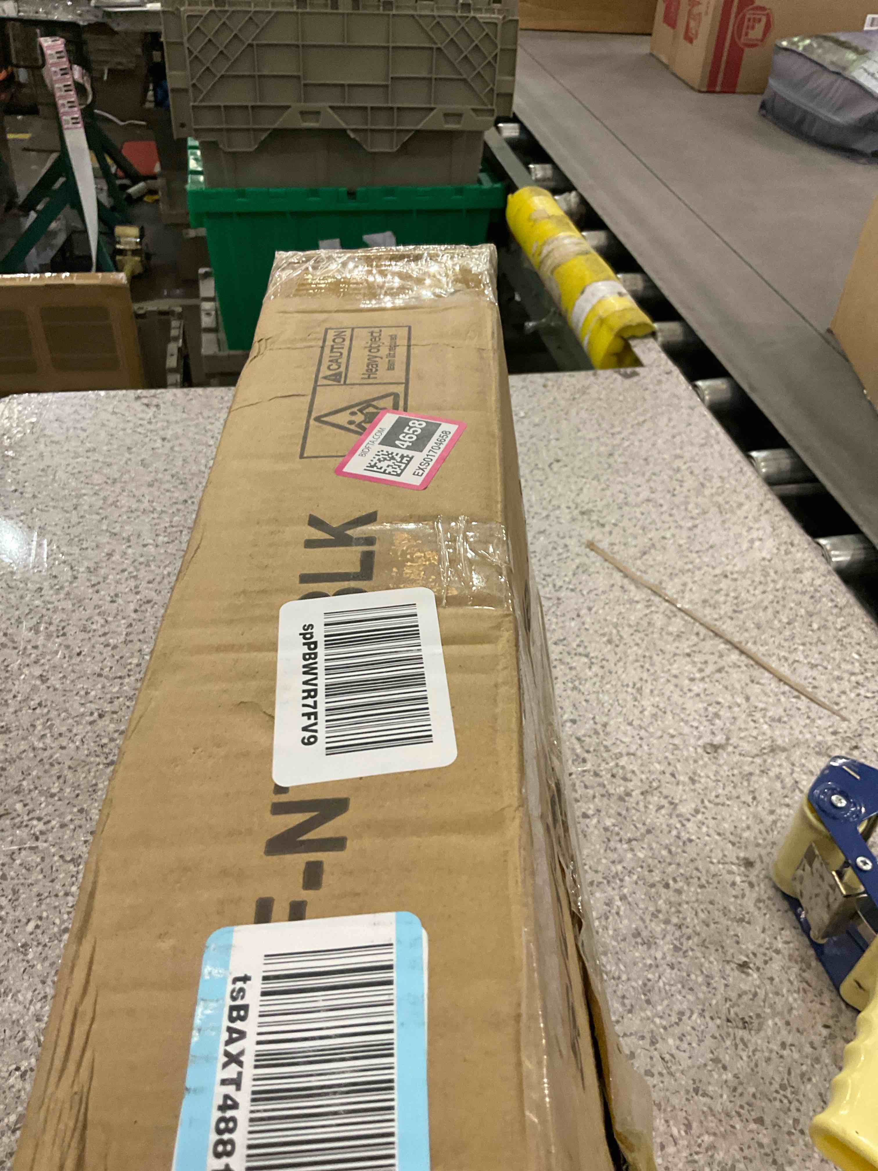 https://s3.amazonaws.com/lotting-images-prod/BargainHunt/EXS01704658_1714485452635.jpeg