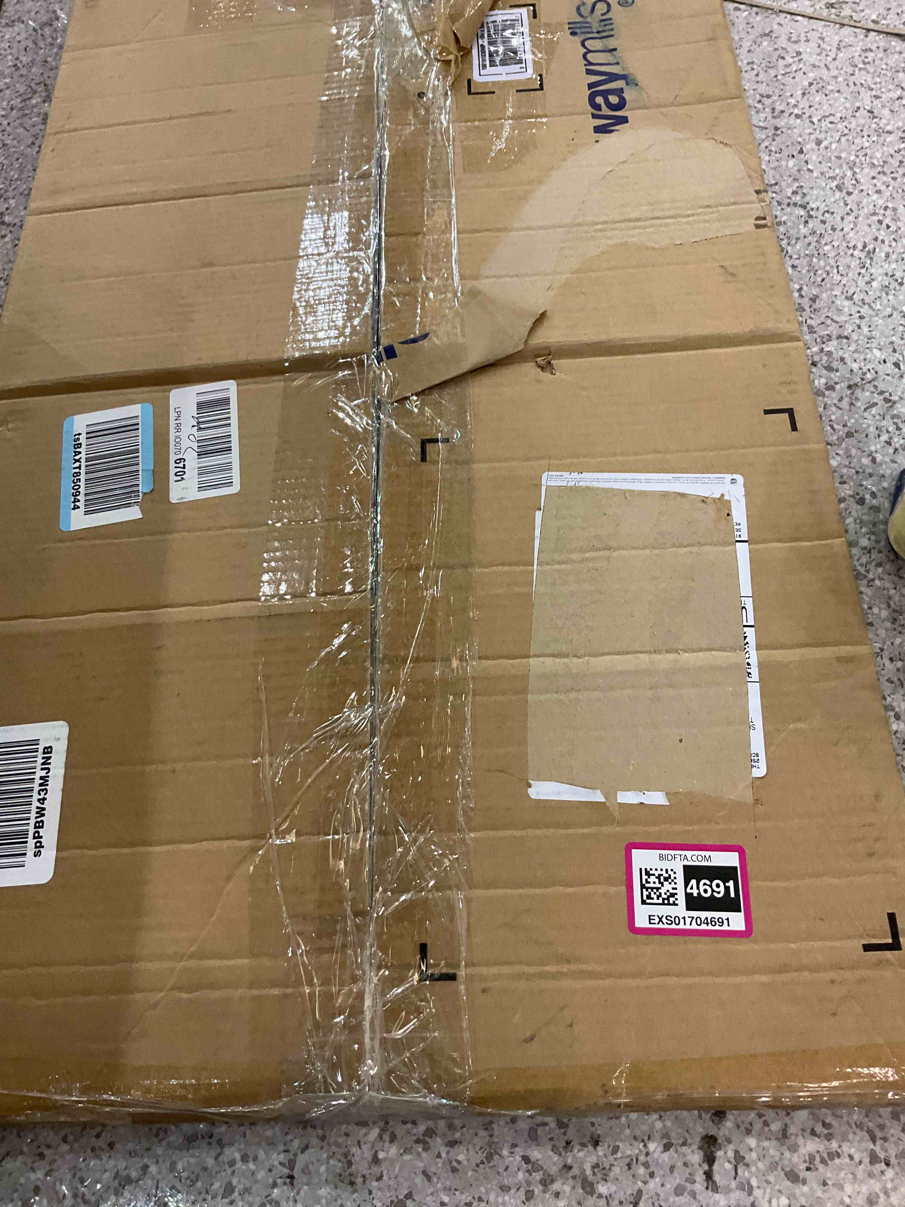 https://s3.amazonaws.com/lotting-images-prod/BargainHunt/EXS01704691_1714489388352.jpeg