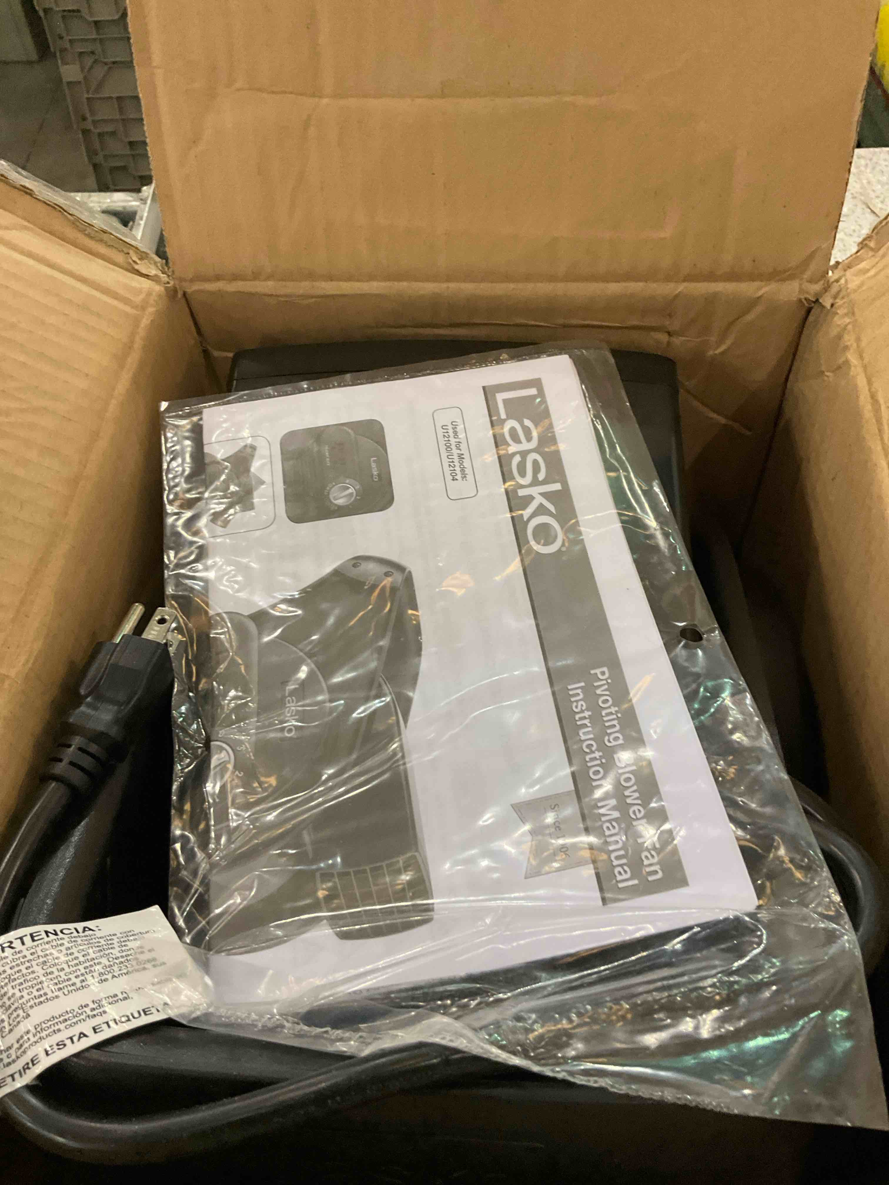 https://s3.amazonaws.com/lotting-images-prod/BargainHunt/EXS01704782_1714572514634.jpeg