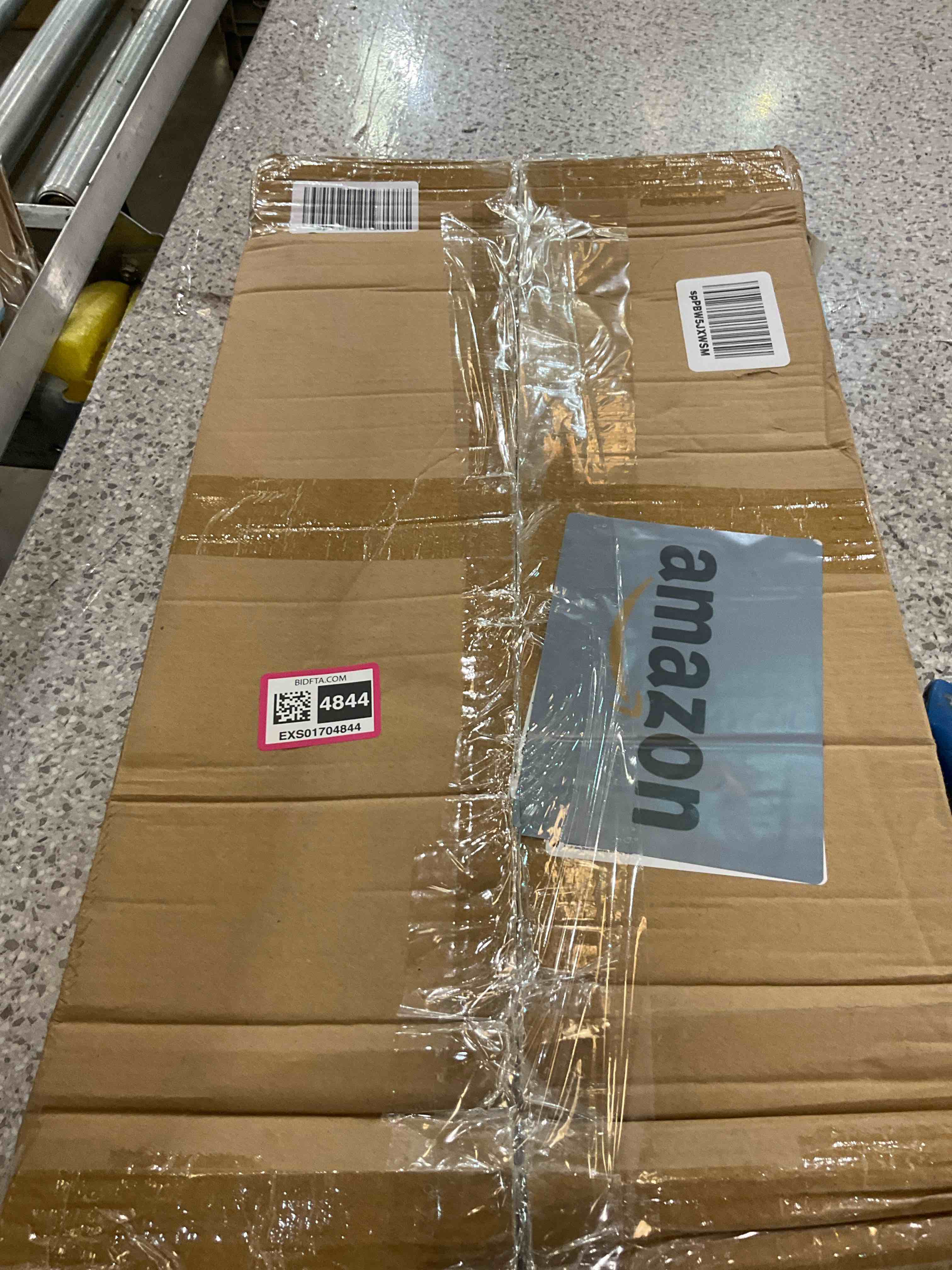 https://s3.amazonaws.com/lotting-images-prod/BargainHunt/EXS01704844_1714582900907.jpeg