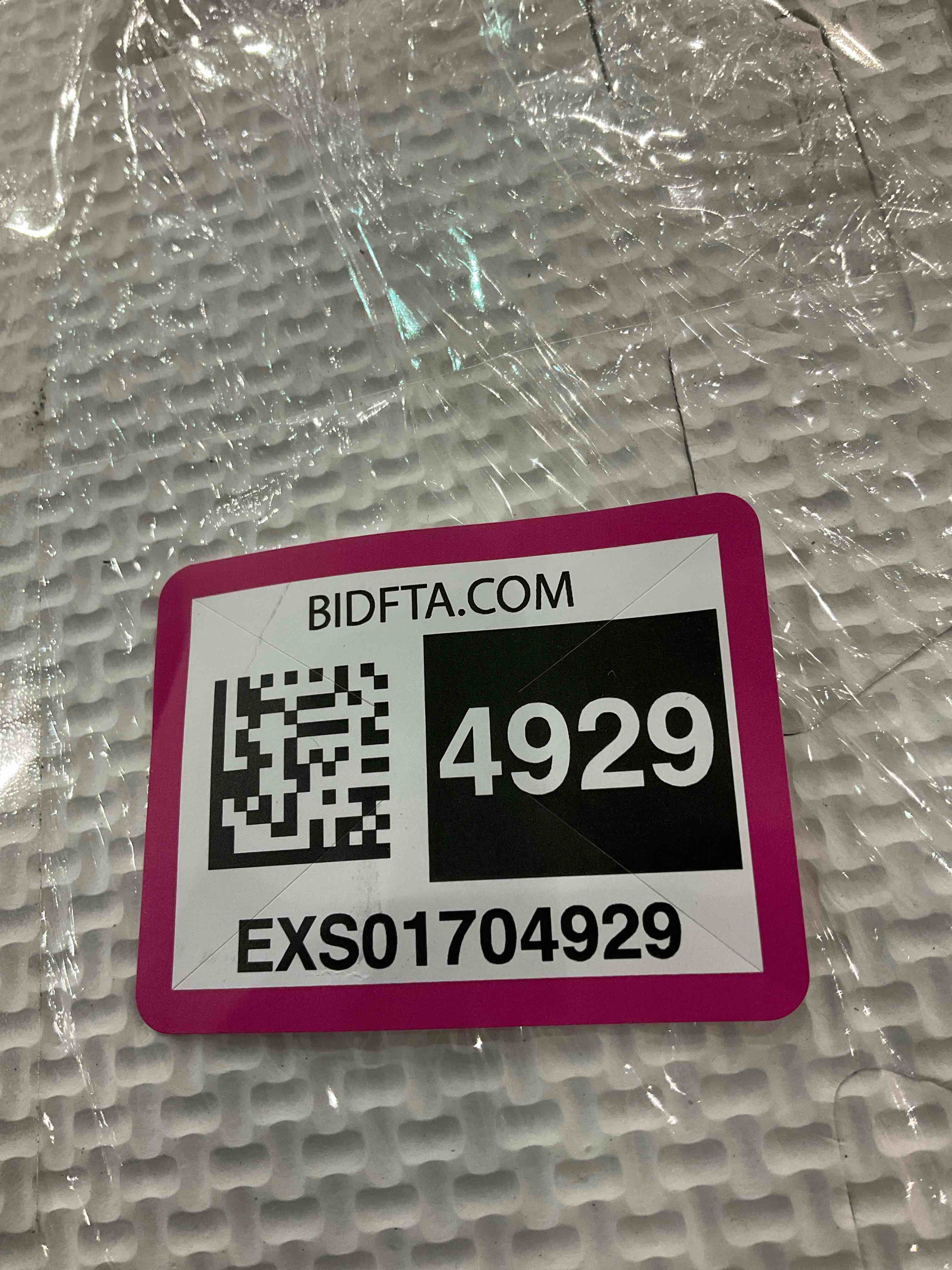https://s3.amazonaws.com/lotting-images-prod/BargainHunt/EXS01704929_1714736511352.jpeg