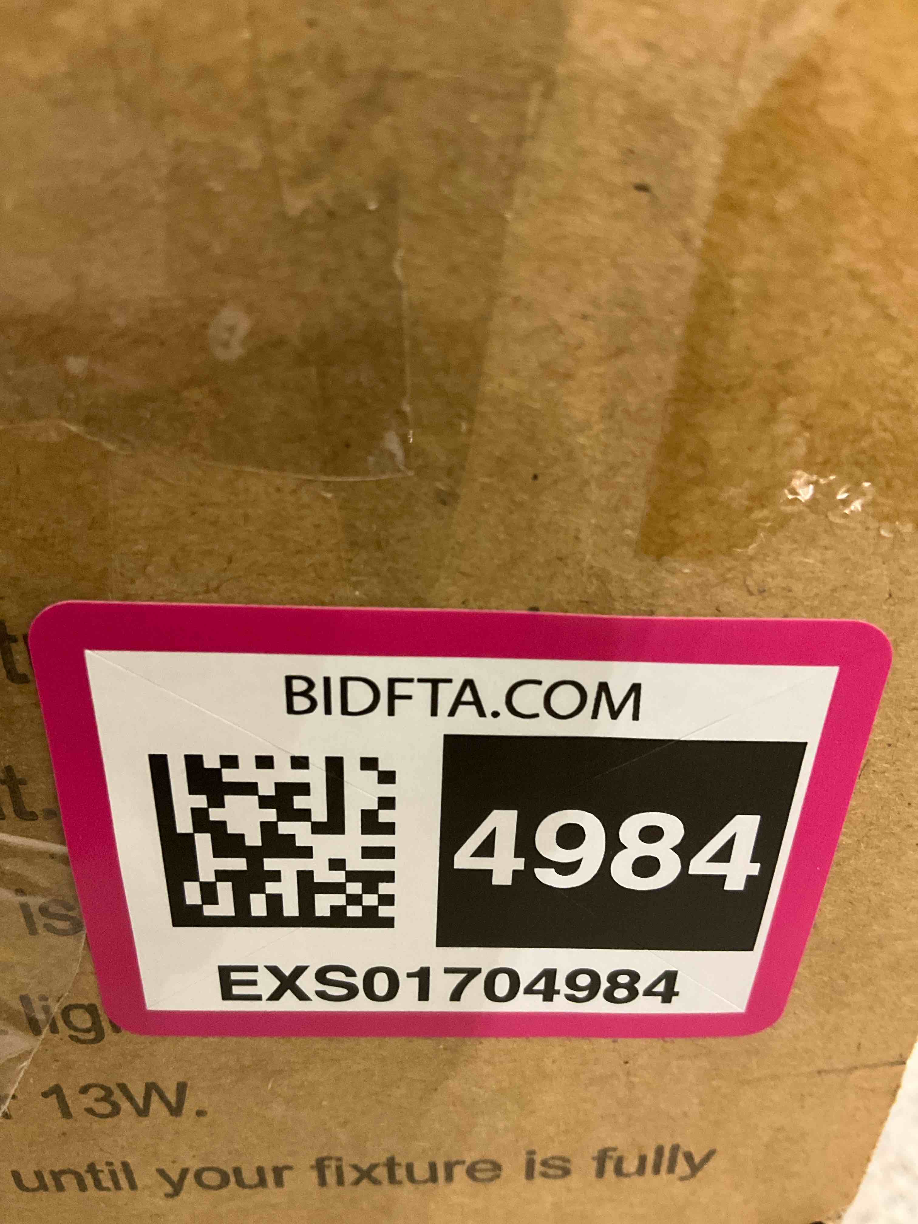 https://s3.amazonaws.com/lotting-images-prod/BargainHunt/EXS01704984_1714747848315.jpeg