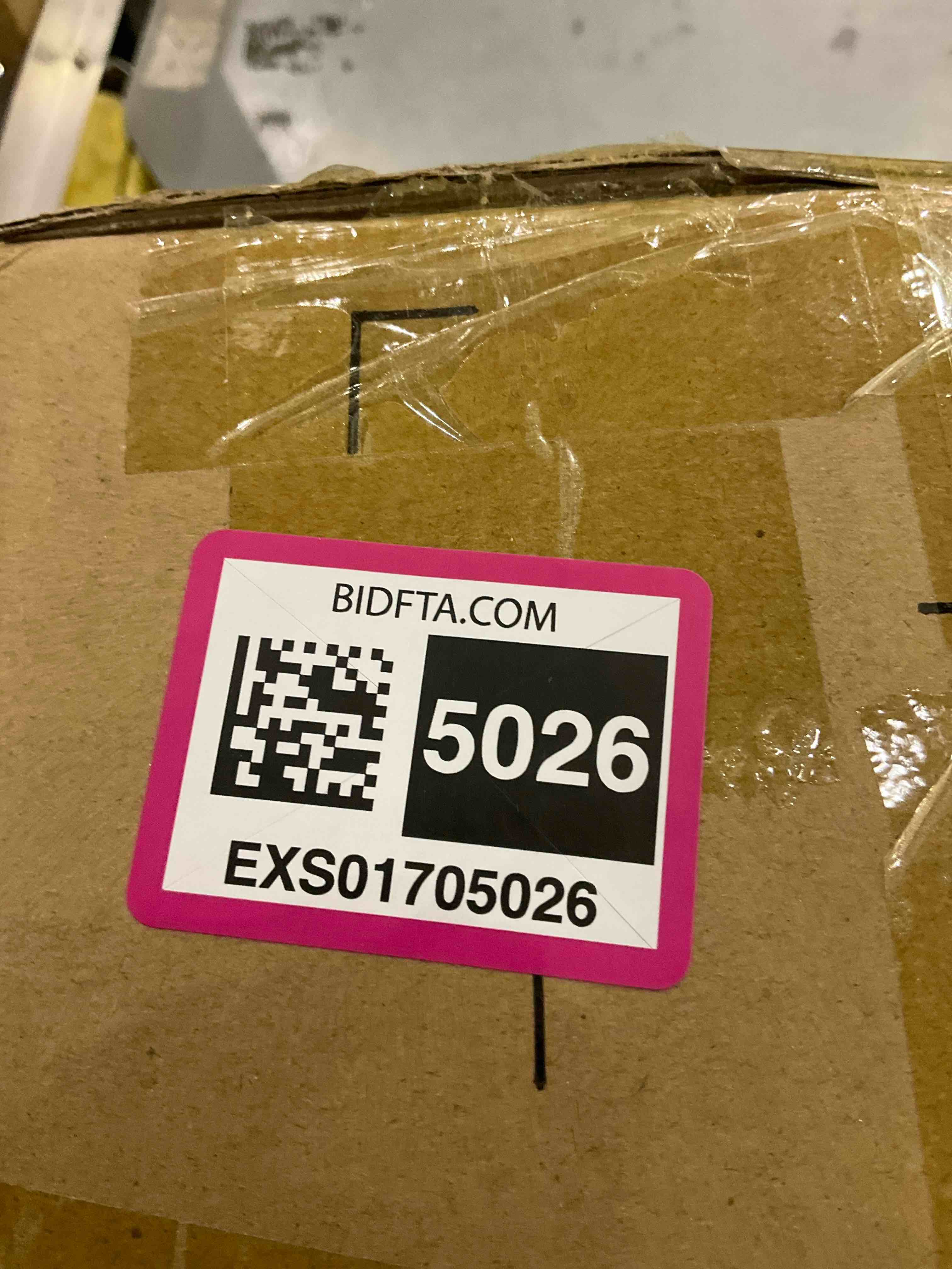 https://s3.amazonaws.com/lotting-images-prod/BargainHunt/EXS01705026_1713785565360.jpeg