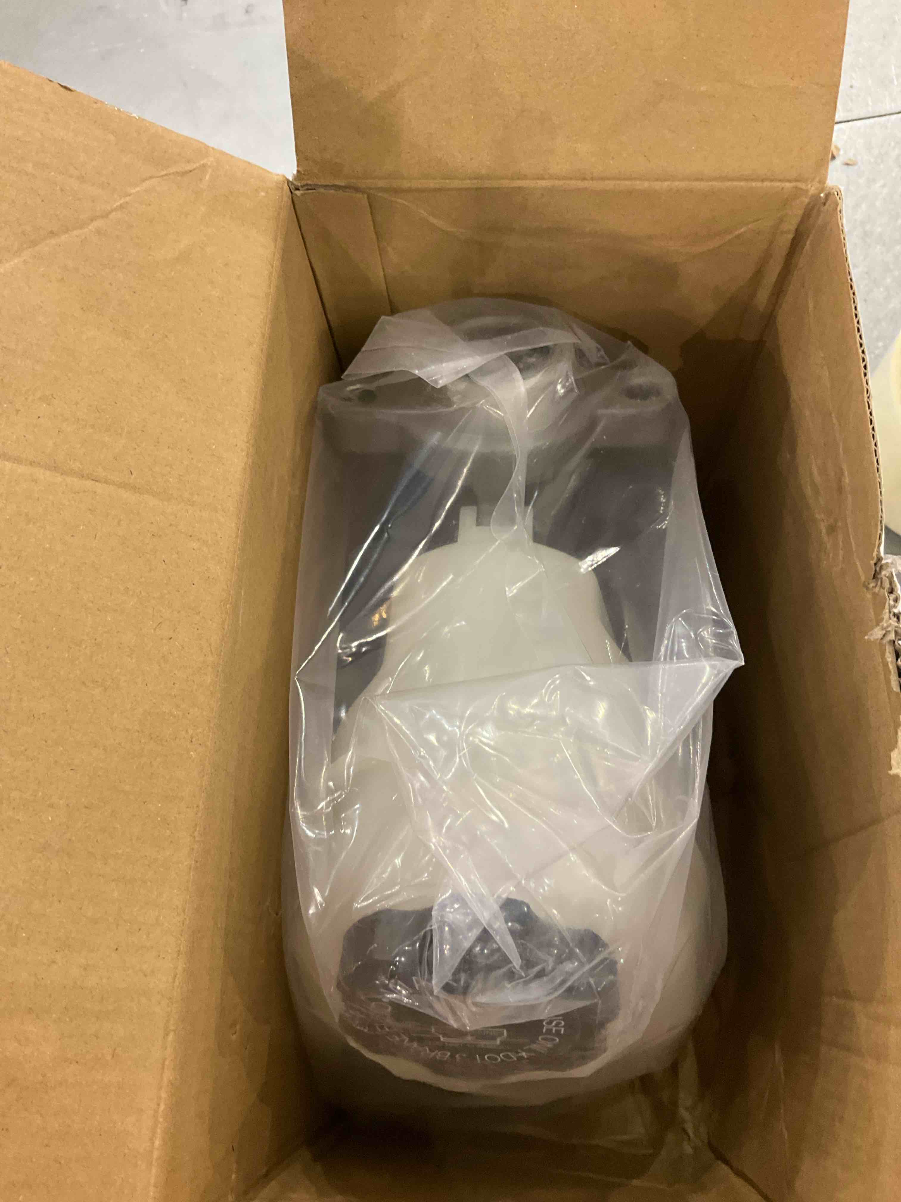 https://s3.amazonaws.com/lotting-images-prod/BargainHunt/EXS01705050_1713788799133.jpeg