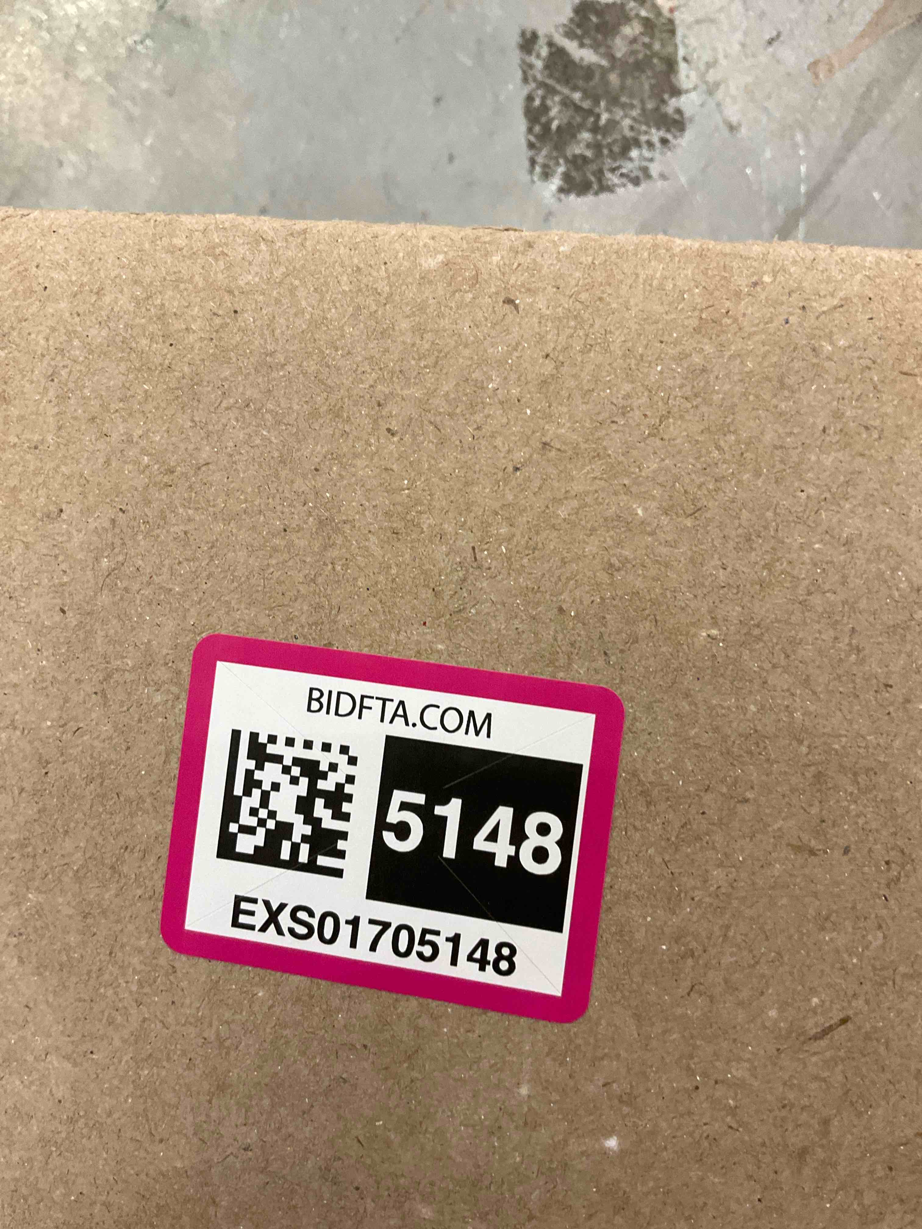 https://s3.amazonaws.com/lotting-images-prod/BargainHunt/EXS01705148_1713812225976.jpeg