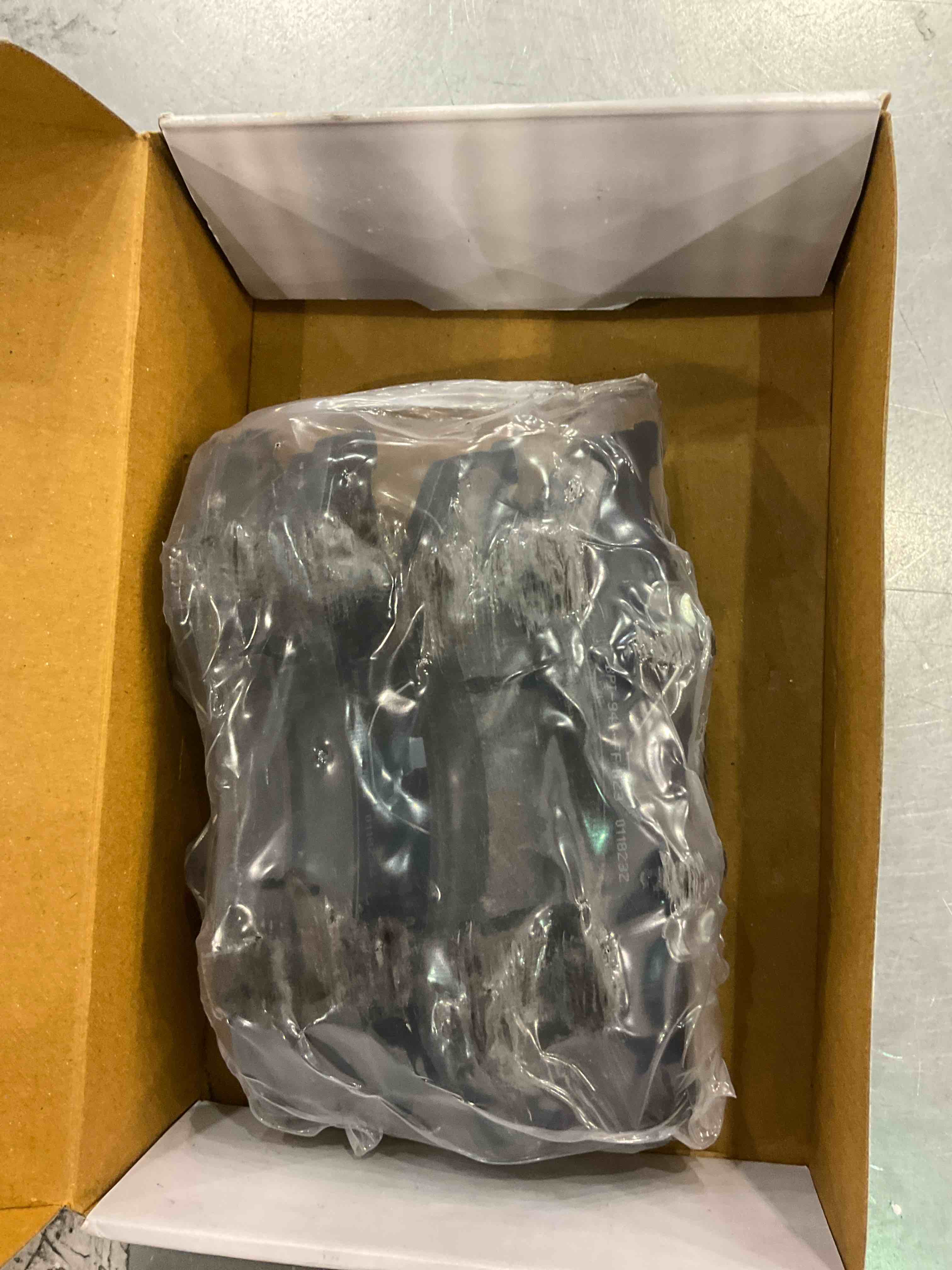 https://s3.amazonaws.com/lotting-images-prod/BargainHunt/EXS01705171_1713873303713.jpeg