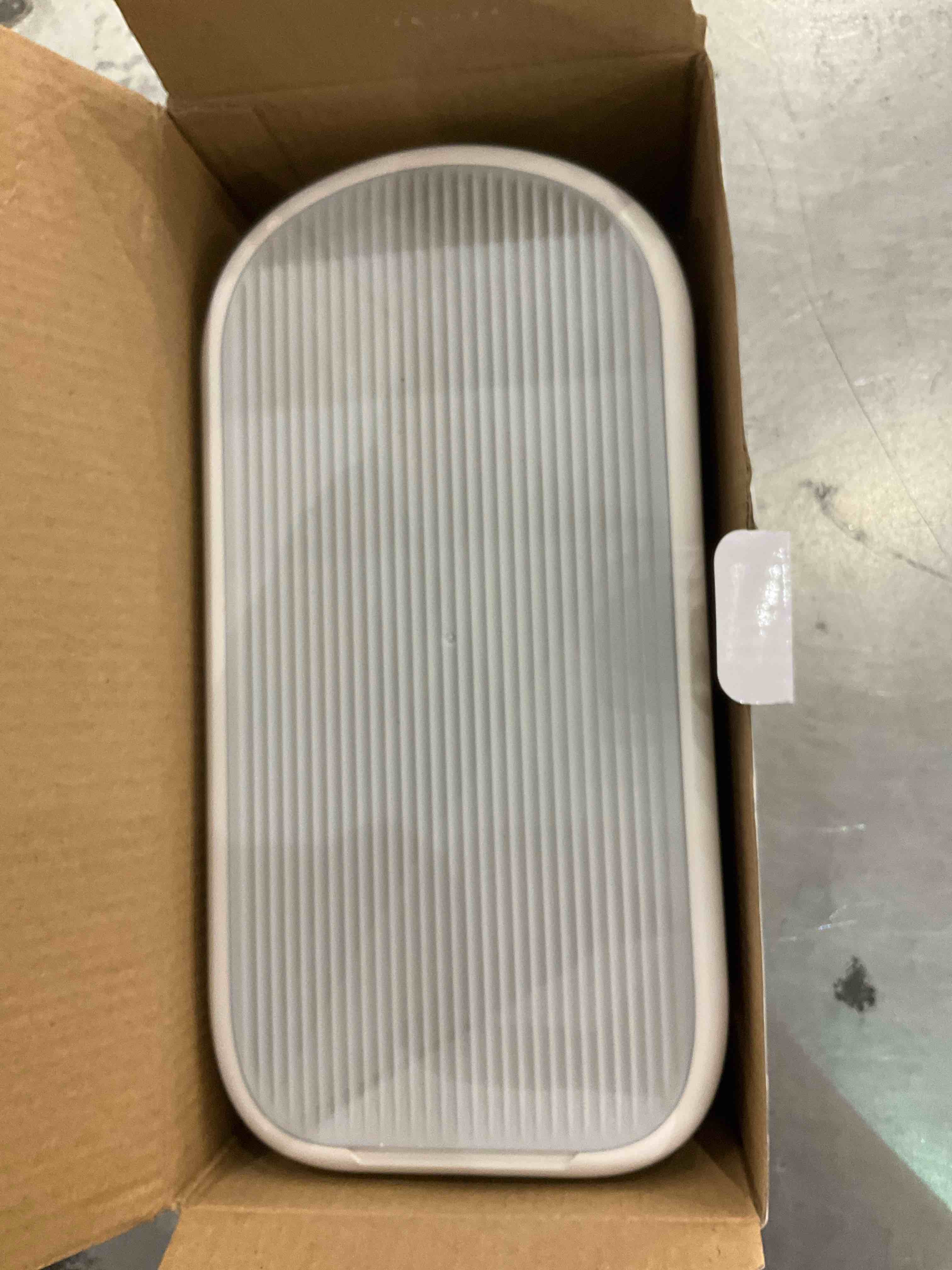 https://s3.amazonaws.com/lotting-images-prod/BargainHunt/EXS01705197_1713879017824.jpeg