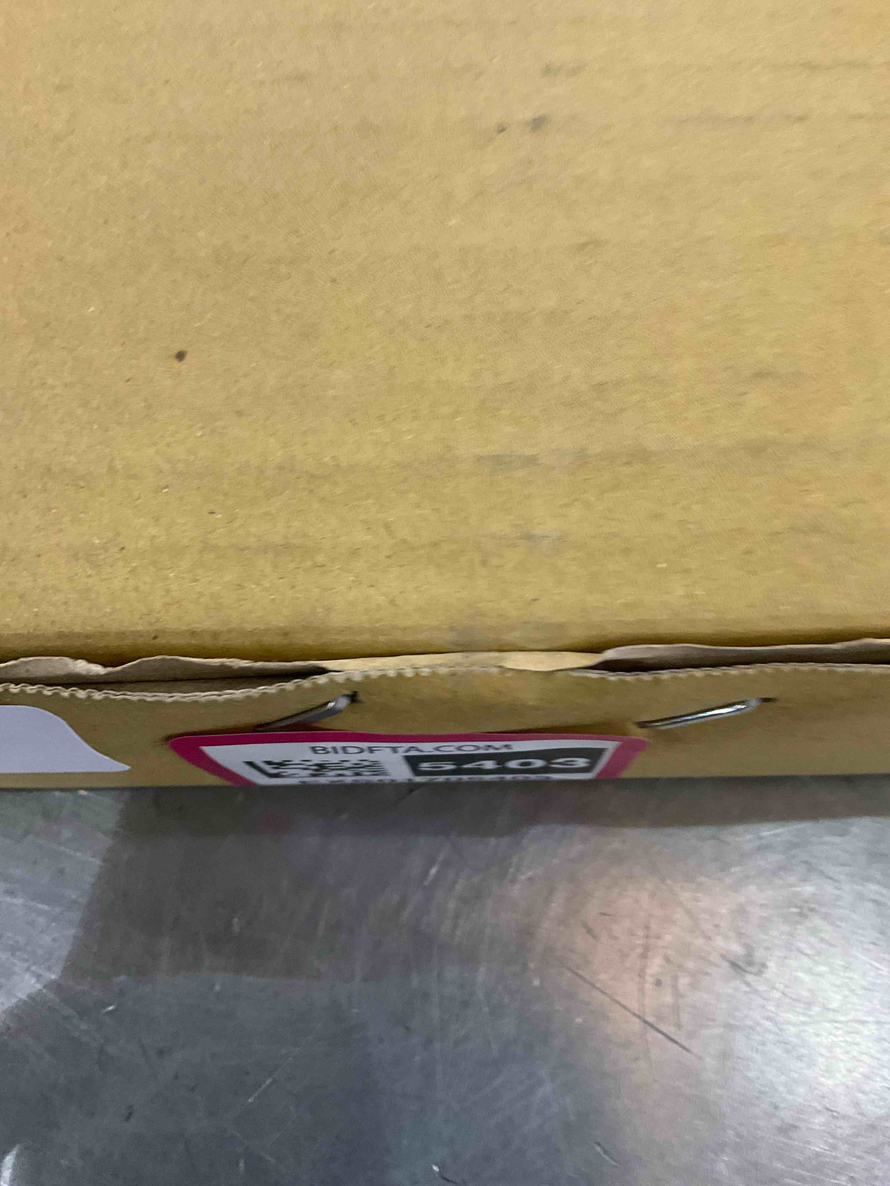 https://s3.amazonaws.com/lotting-images-prod/BargainHunt/EXS01705403_1714142004628.jpeg