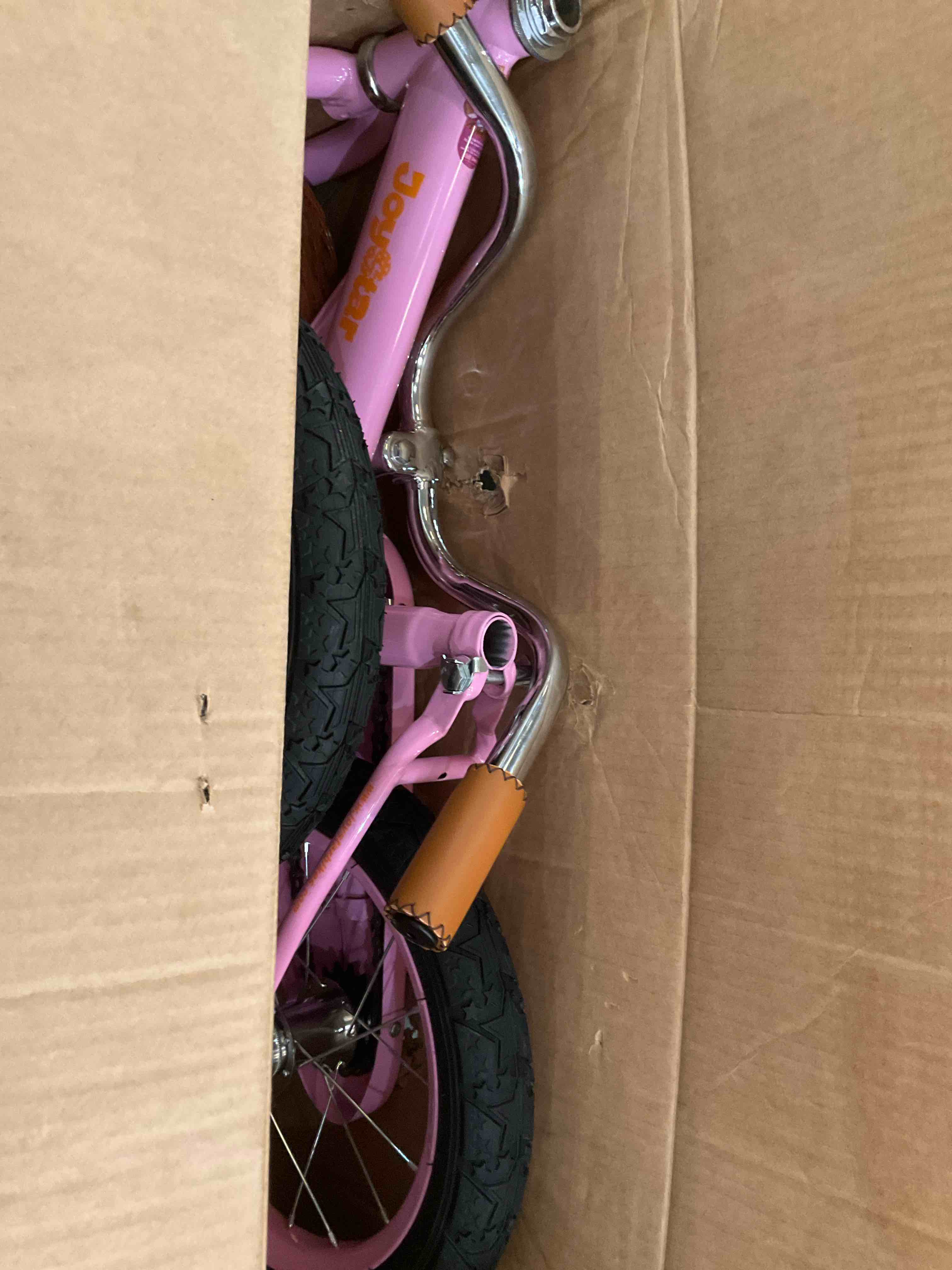 https://s3.amazonaws.com/lotting-images-prod/BargainHunt/EXS01705465_1722534709163.jpeg