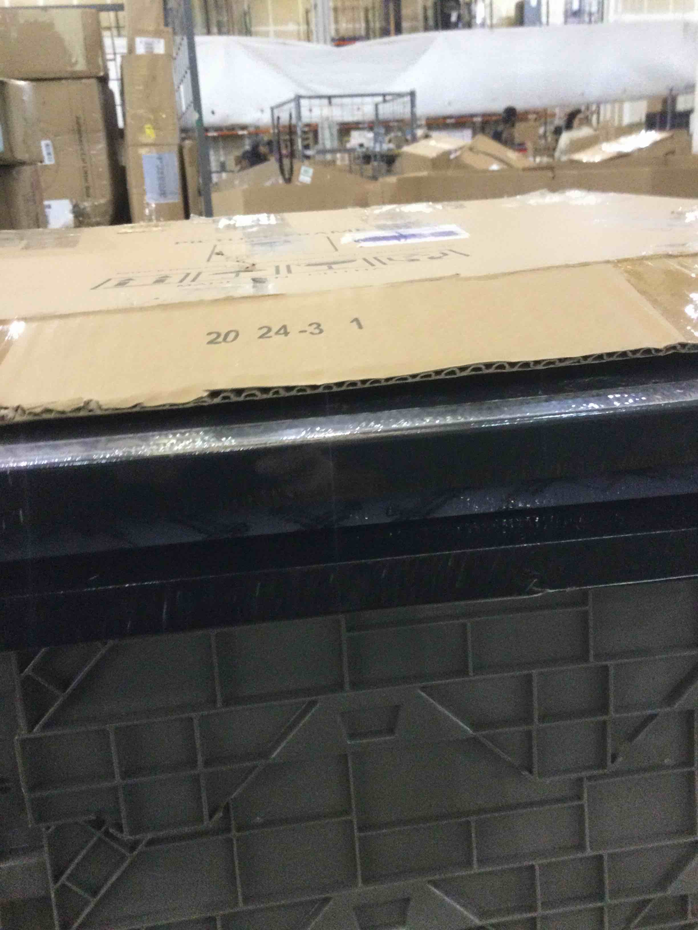 https://s3.amazonaws.com/lotting-images-prod/BargainHunt/EXS01705538_1713452093855.jpeg