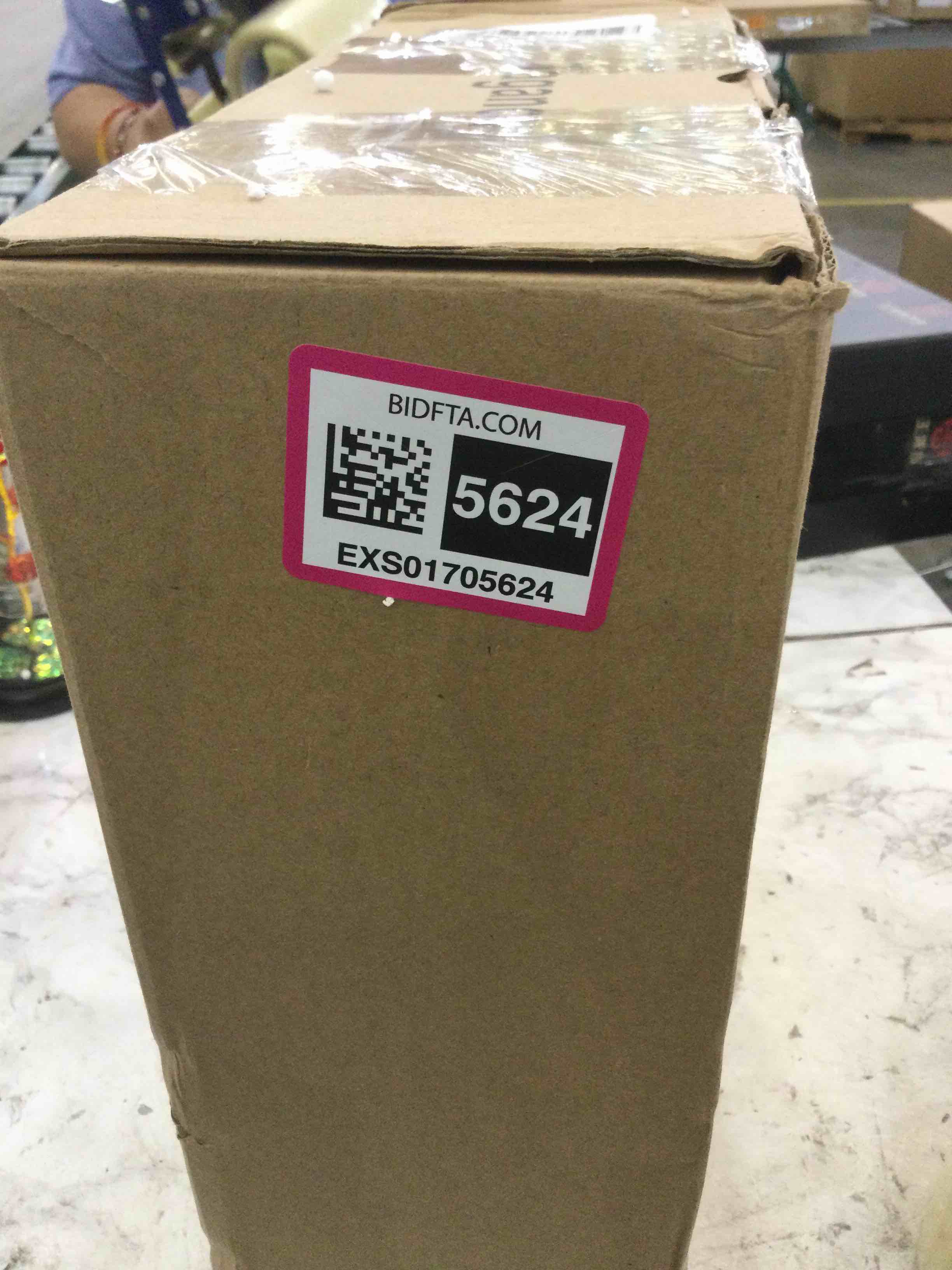 https://s3.amazonaws.com/lotting-images-prod/BargainHunt/EXS01705624_1713467160809.jpeg