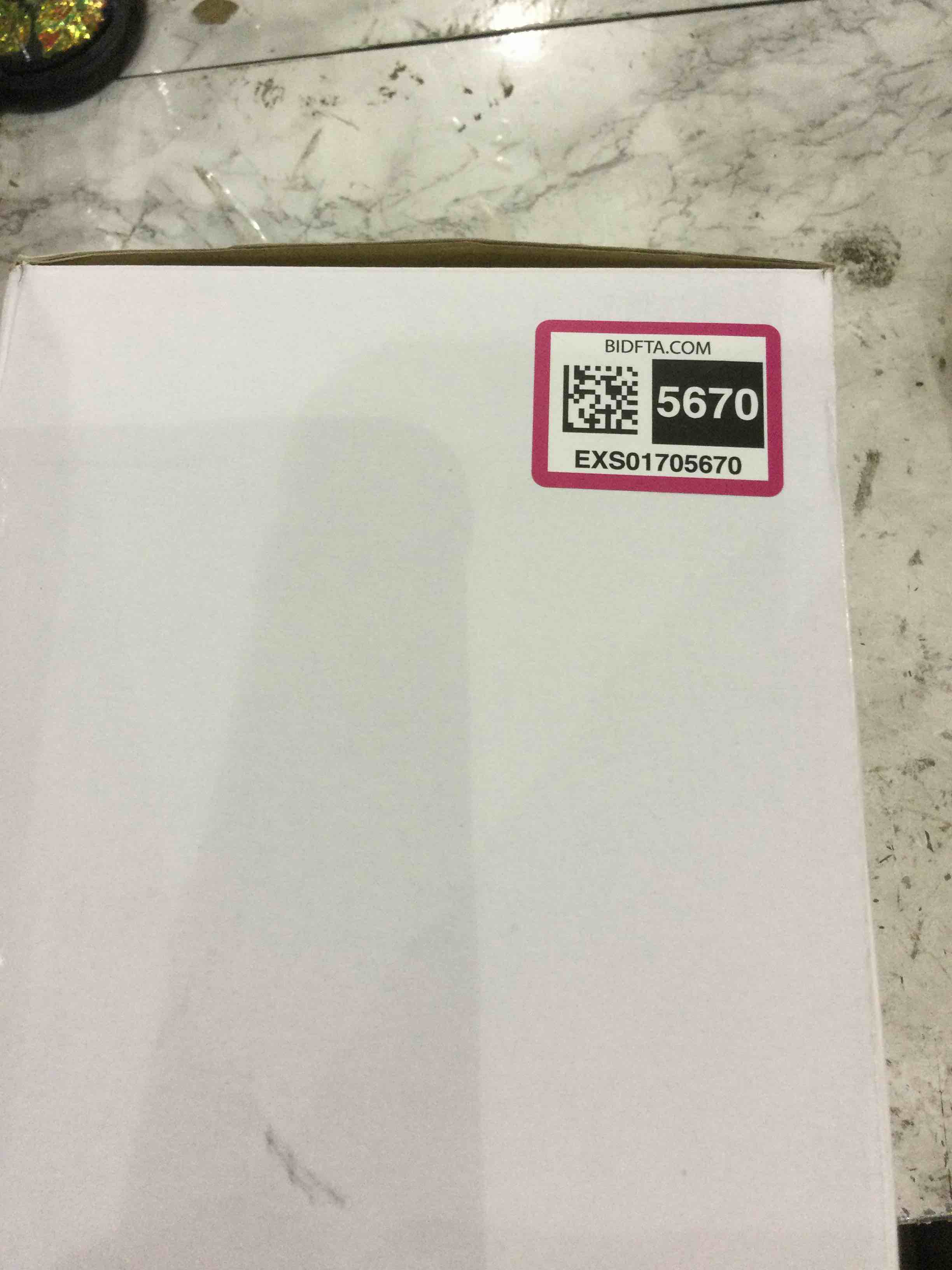 https://s3.amazonaws.com/lotting-images-prod/BargainHunt/EXS01705670_1713528387093.jpeg
