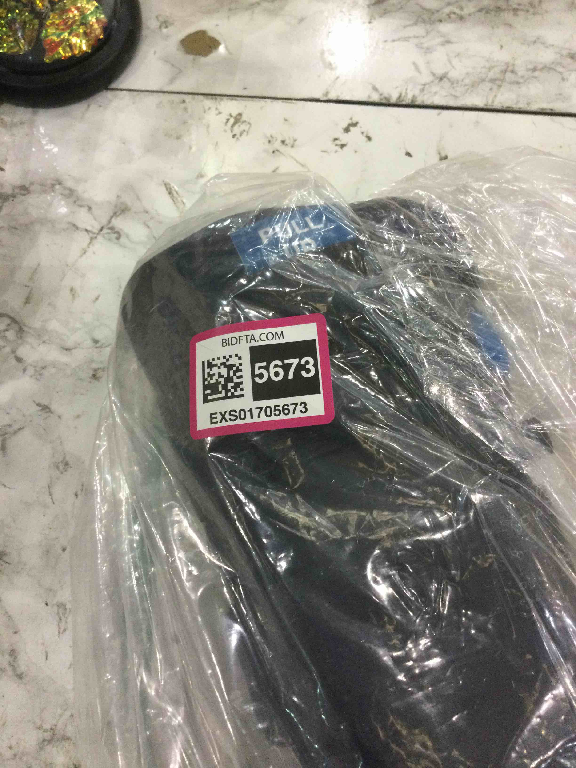 https://s3.amazonaws.com/lotting-images-prod/BargainHunt/EXS01705673_1713528767570.jpeg