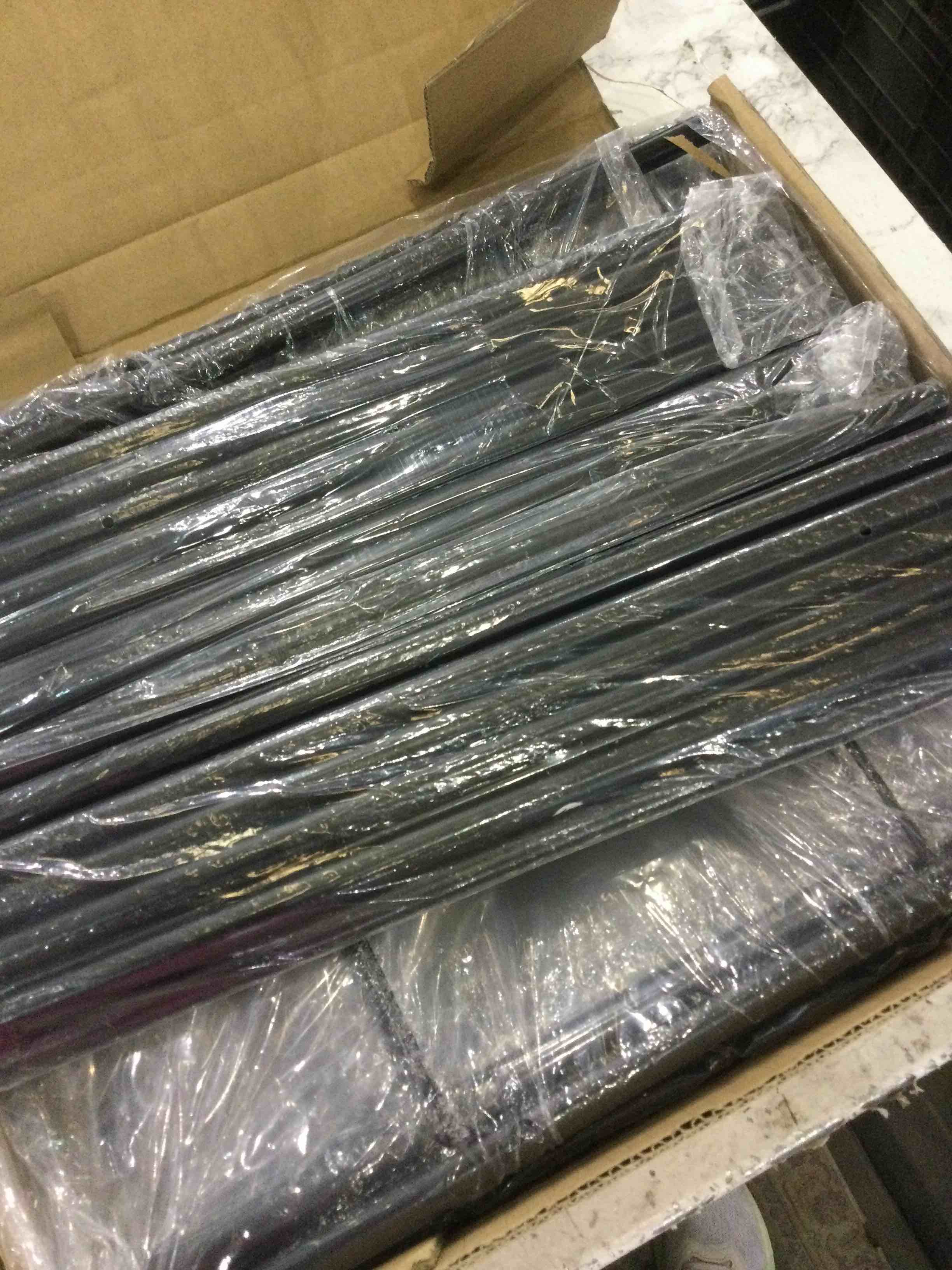 https://s3.amazonaws.com/lotting-images-prod/BargainHunt/EXS01705690_1713530278444.jpeg