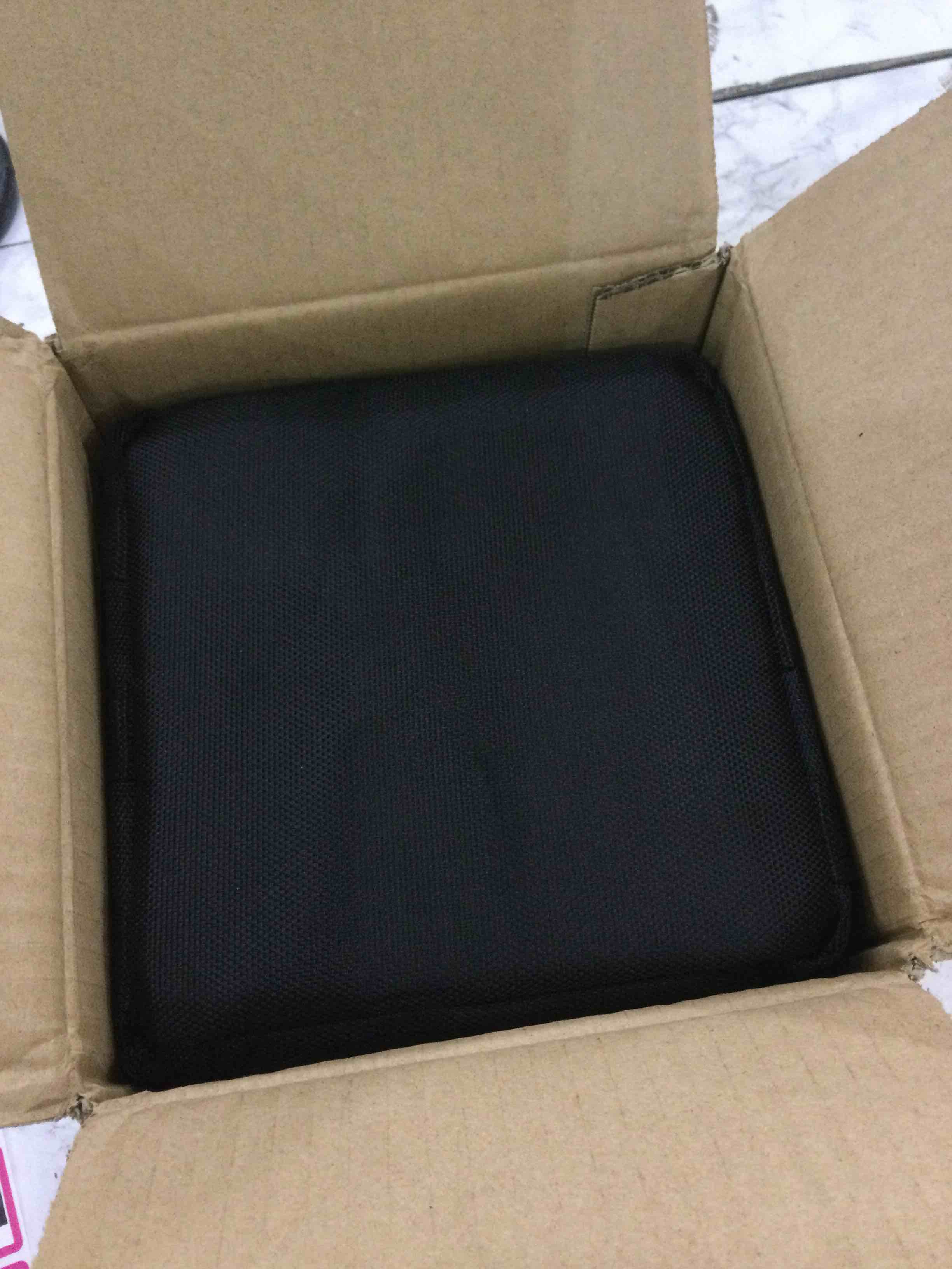 https://s3.amazonaws.com/lotting-images-prod/BargainHunt/EXS01705694_1713530544390.jpeg
