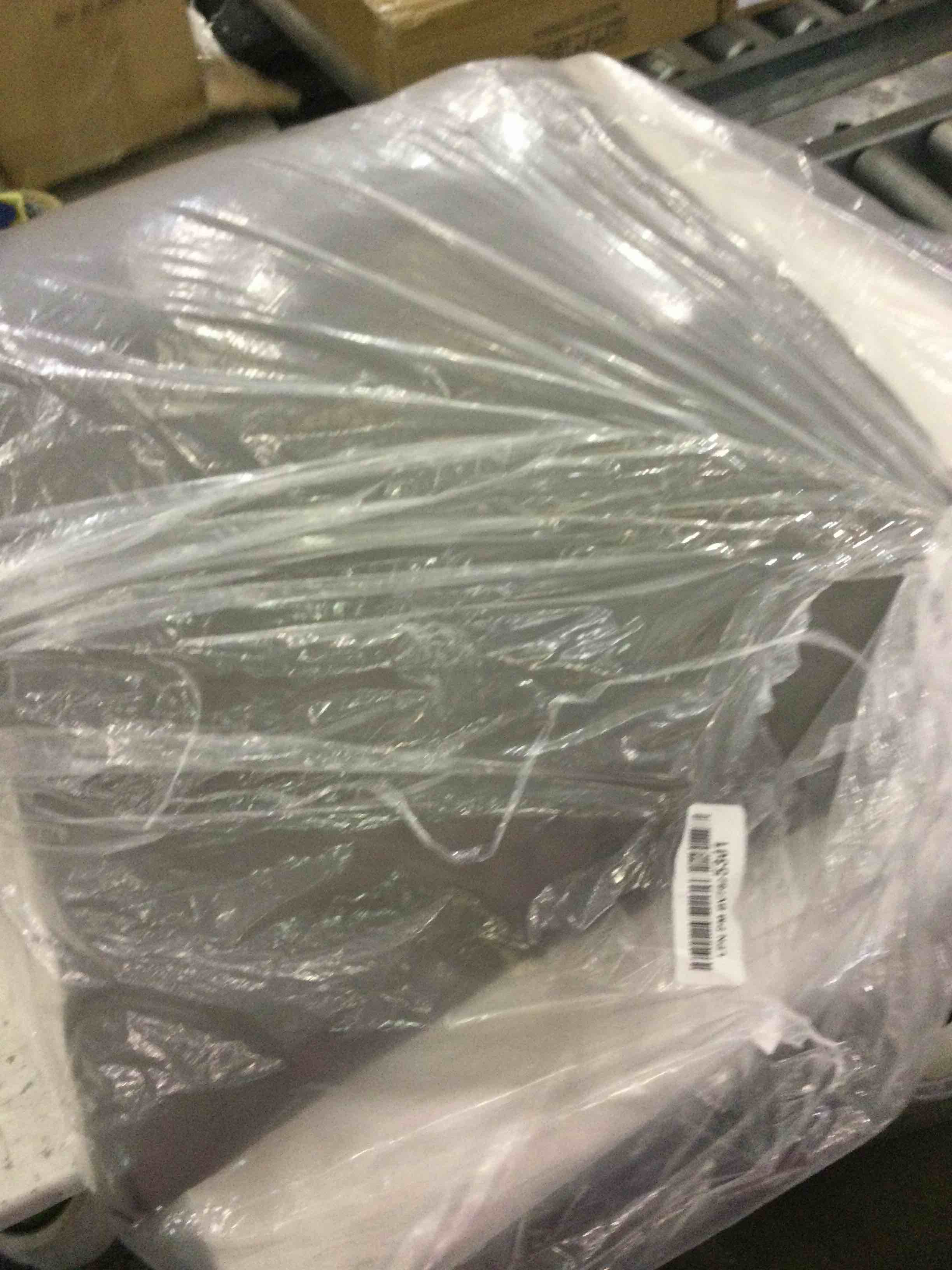 https://s3.amazonaws.com/lotting-images-prod/BargainHunt/EXS01705811_1713551205775.jpeg