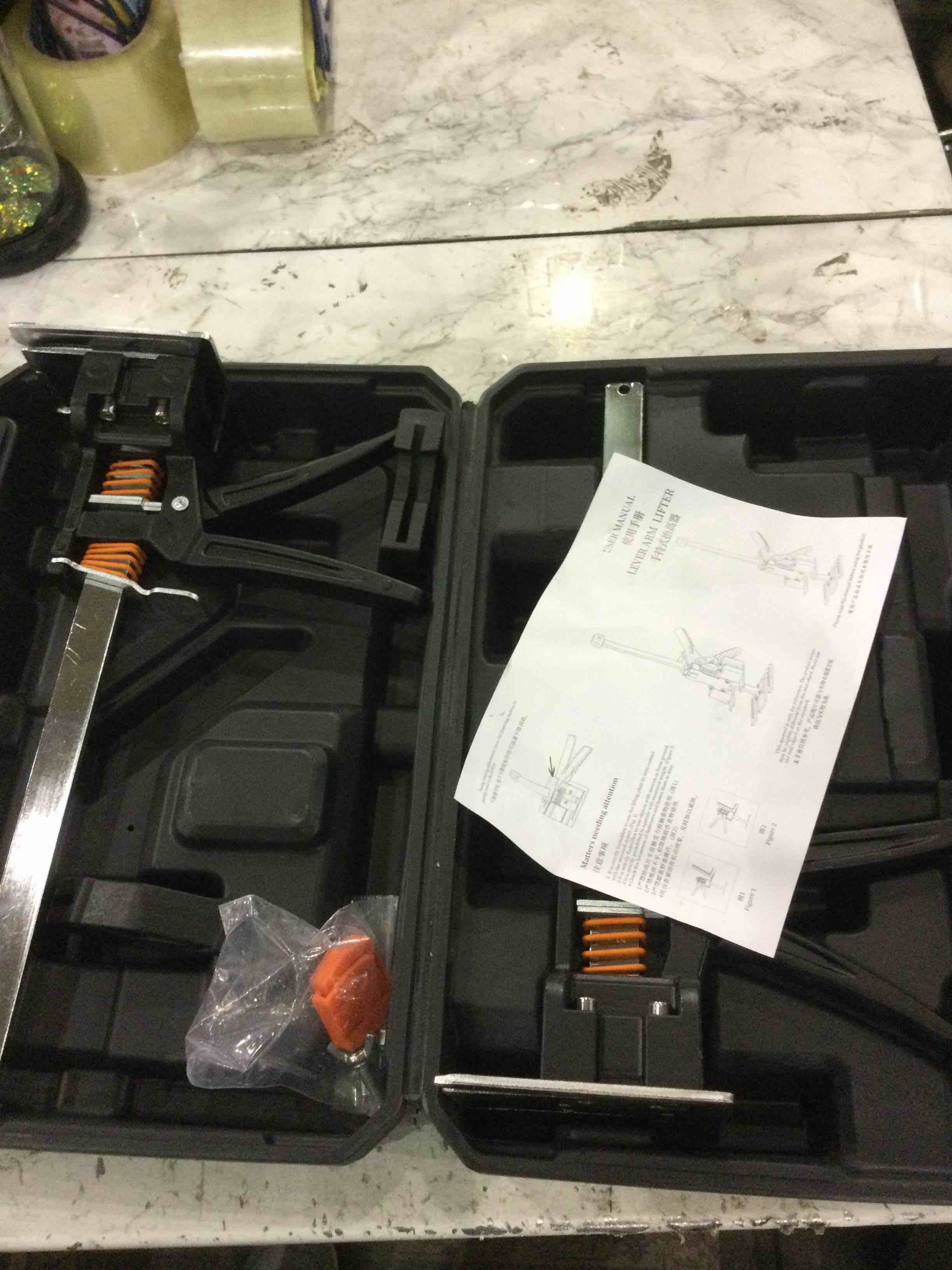 https://s3.amazonaws.com/lotting-images-prod/BargainHunt/EXS01705847_1713784835236.jpeg