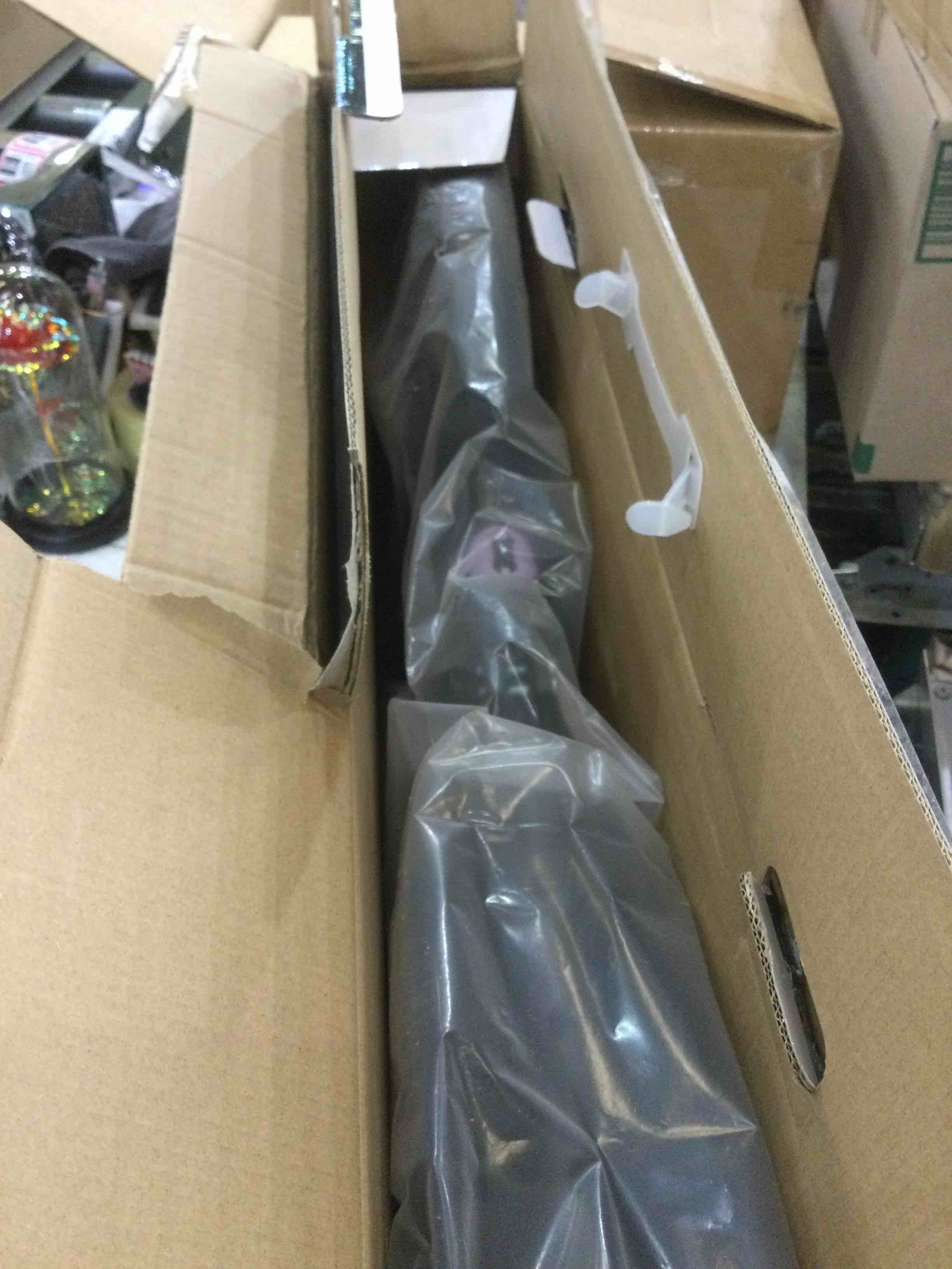 https://s3.amazonaws.com/lotting-images-prod/BargainHunt/EXS01705969_1713800651801.jpeg
