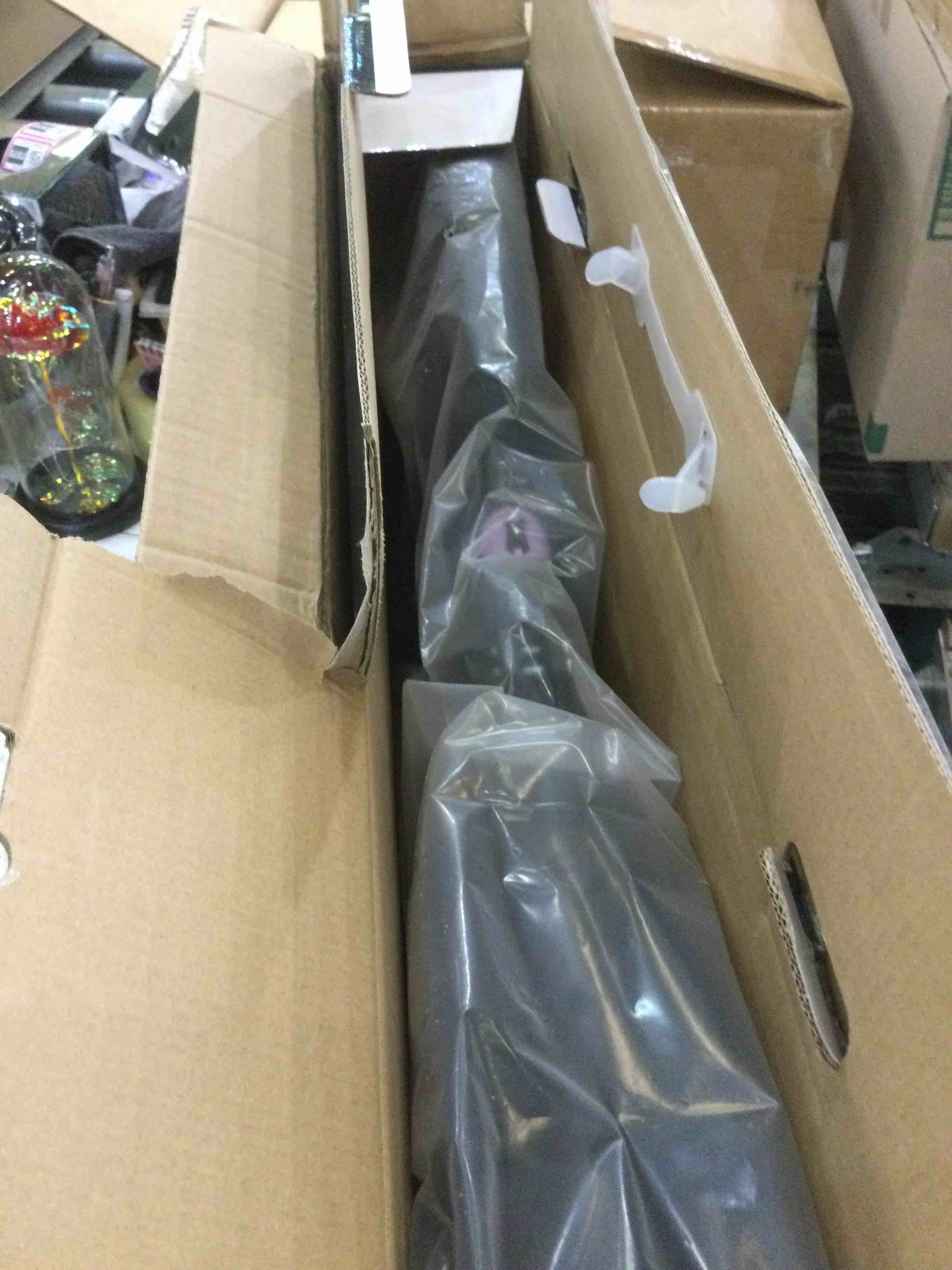 https://s3.amazonaws.com/lotting-images-prod/BargainHunt/EXS01705969_1713800653144.jpeg