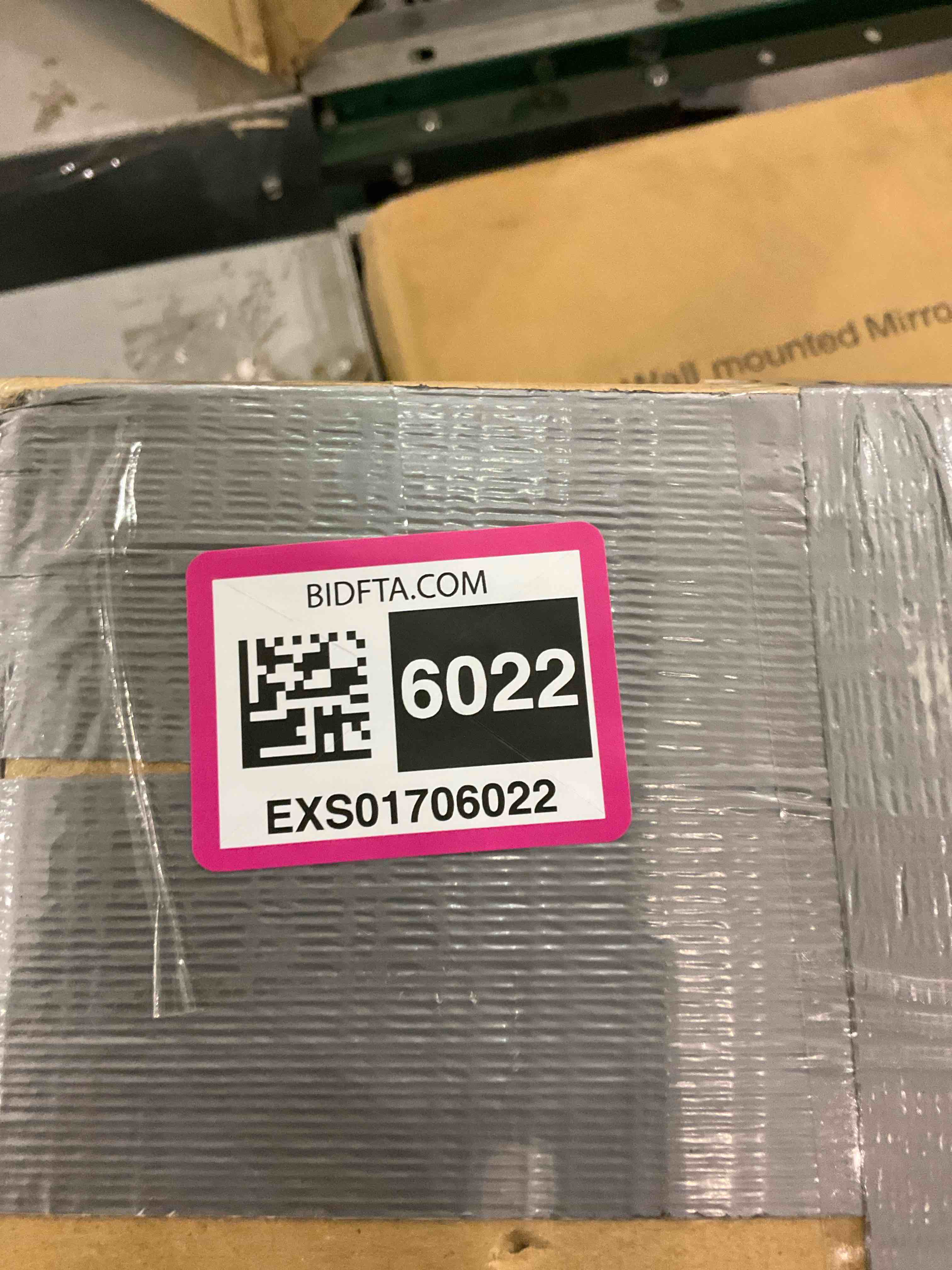 https://s3.amazonaws.com/lotting-images-prod/BargainHunt/EXS01706022_1713269871259.jpeg