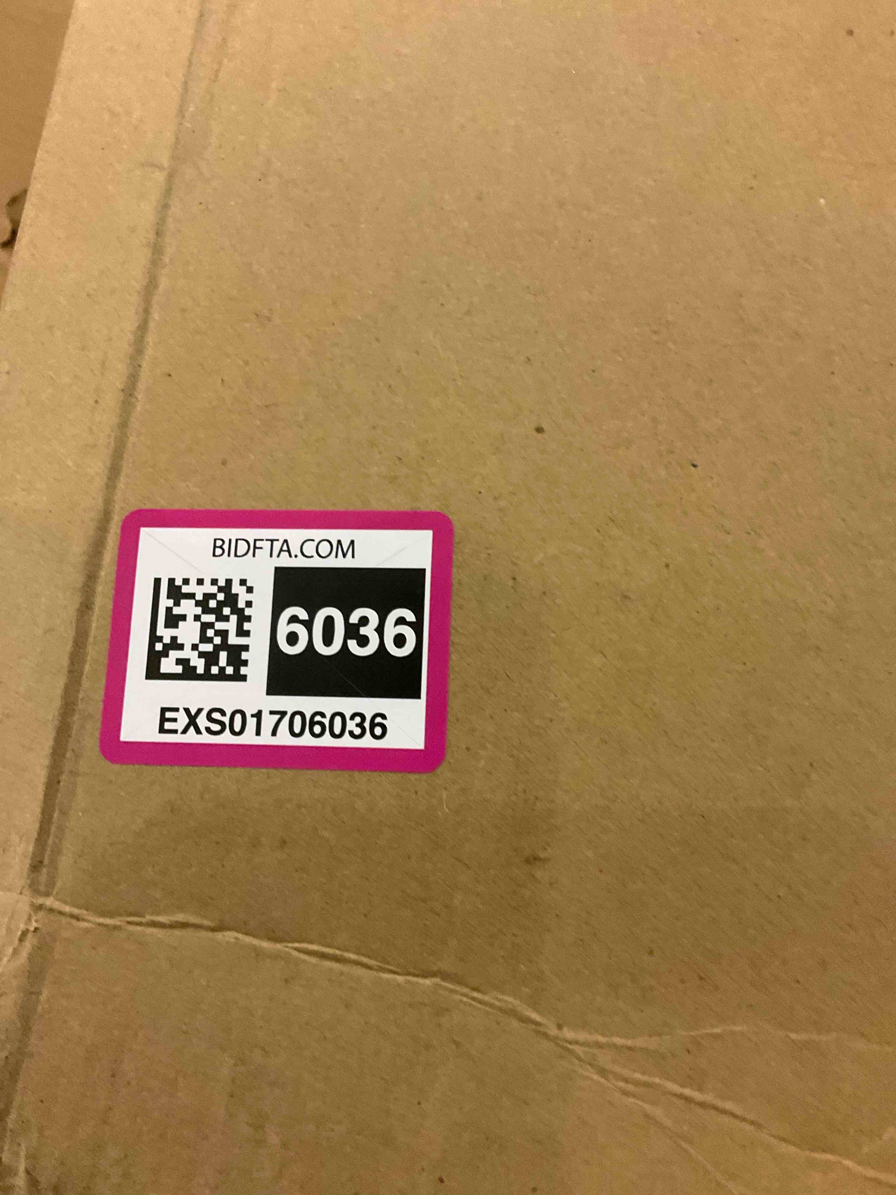 https://s3.amazonaws.com/lotting-images-prod/BargainHunt/EXS01706036_1713273981082.jpeg