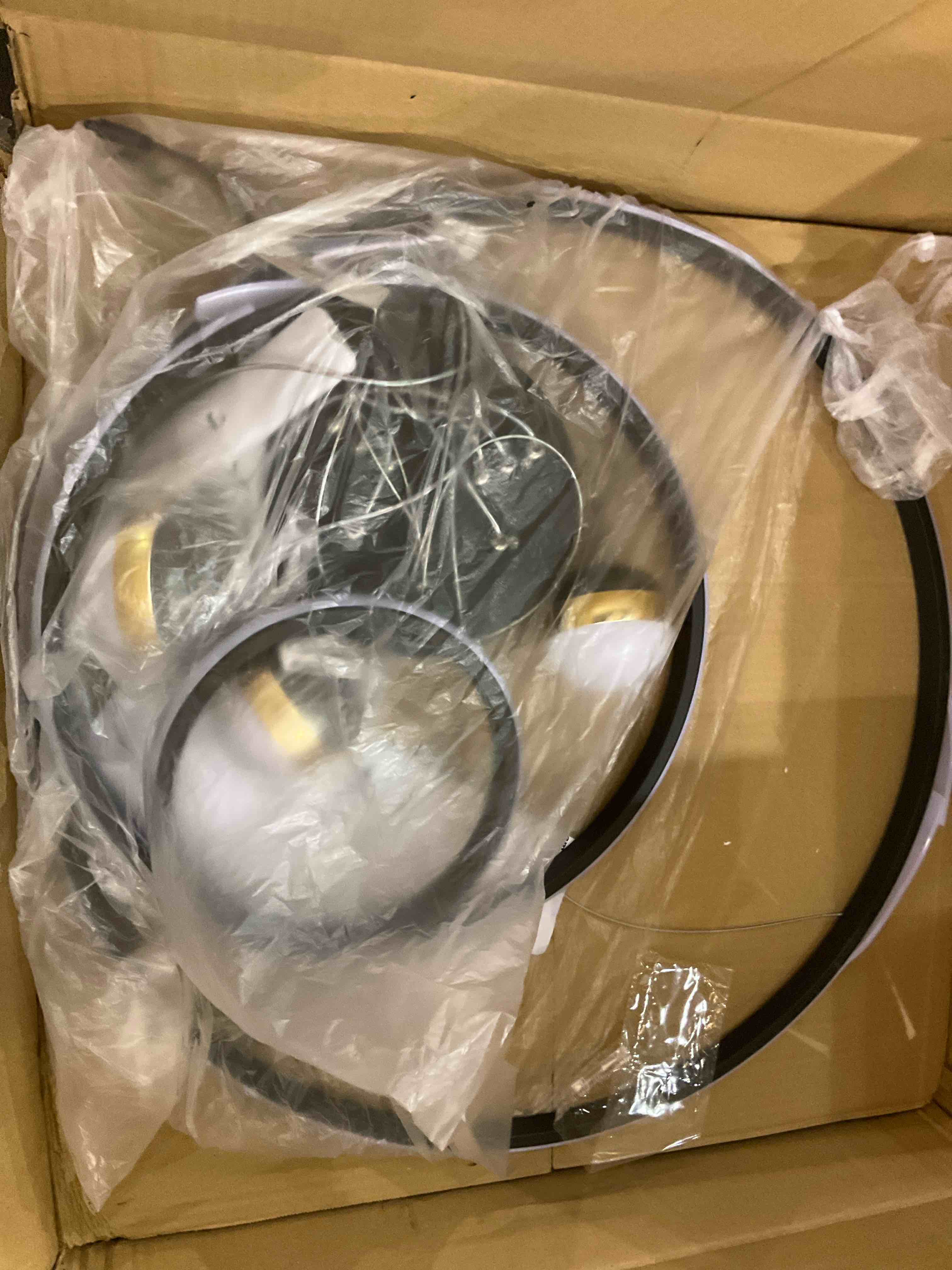 https://s3.amazonaws.com/lotting-images-prod/BargainHunt/EXS01706050_1713276845384.jpeg