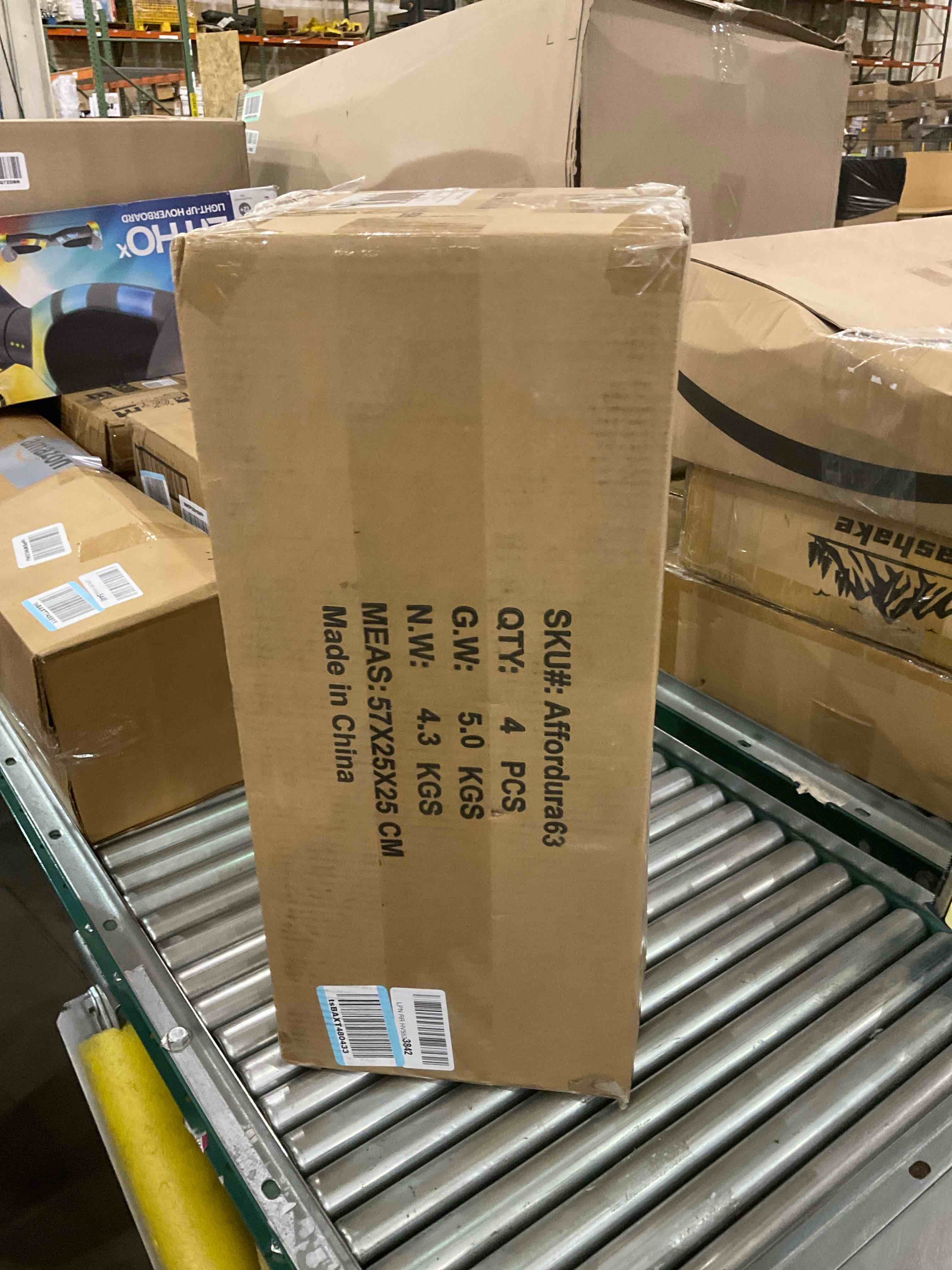 https://s3.amazonaws.com/lotting-images-prod/BargainHunt/EXS01706242_1716549755466.jpeg