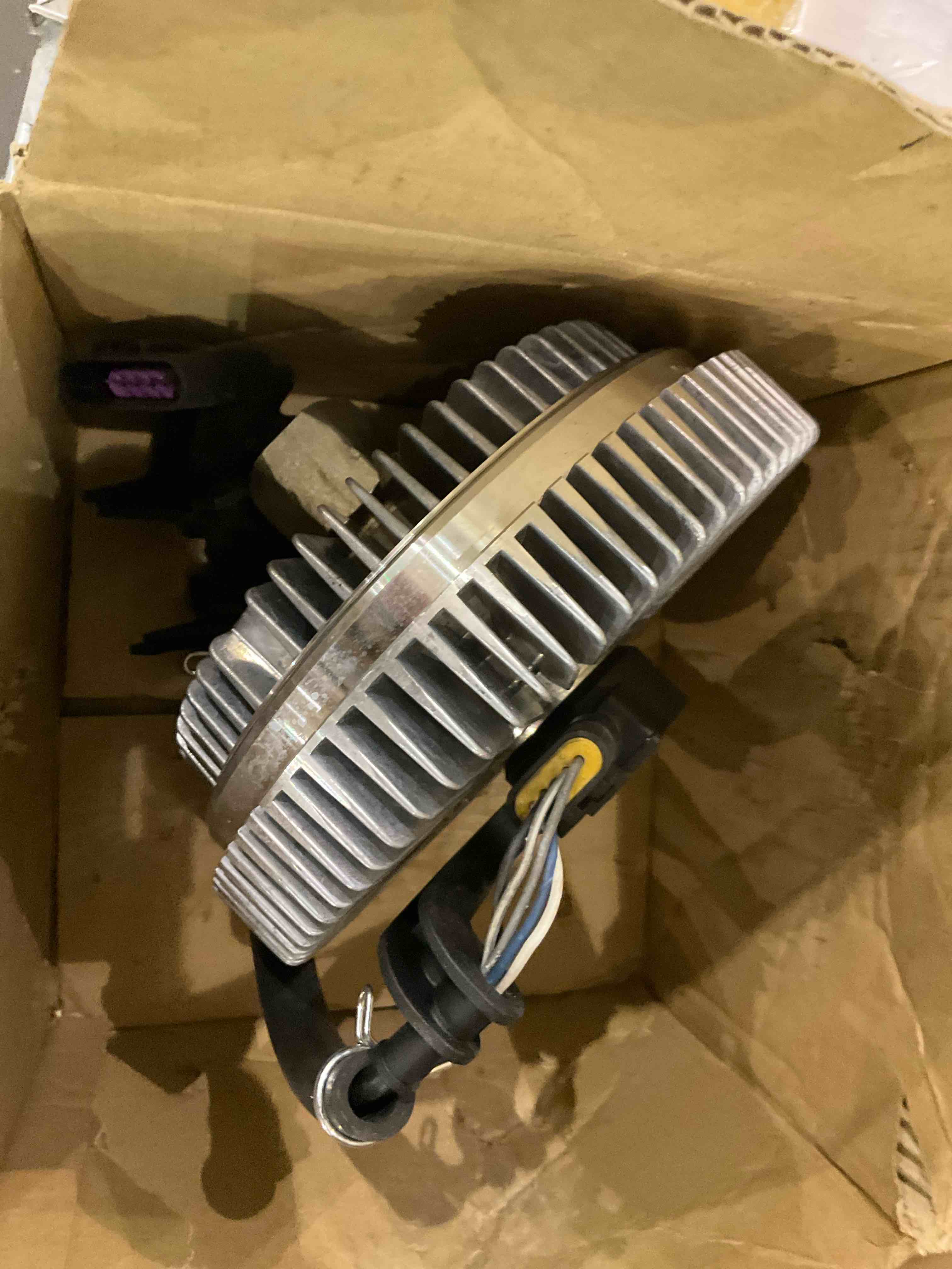 https://s3.amazonaws.com/lotting-images-prod/BargainHunt/EXS01706612_1714649585298.jpeg