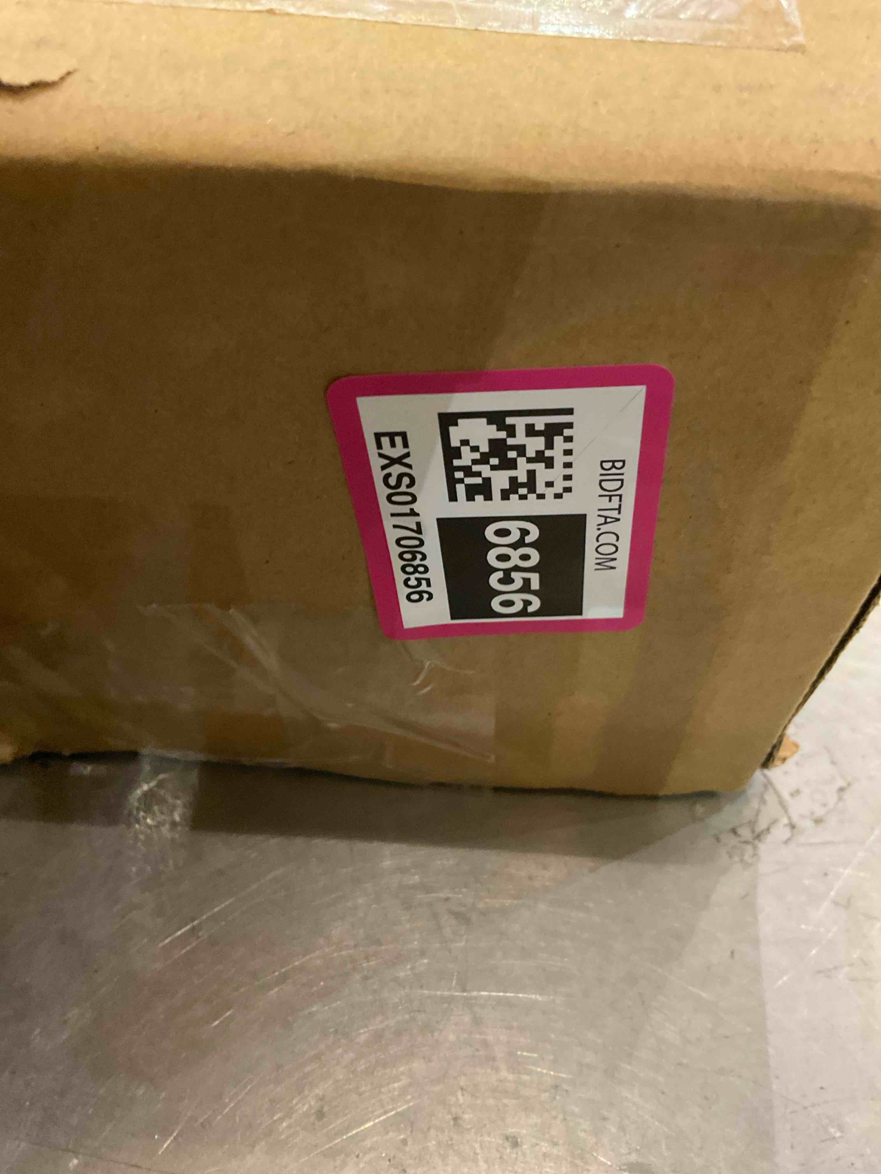 https://s3.amazonaws.com/lotting-images-prod/BargainHunt/EXS01706856_1714754756961.jpeg
