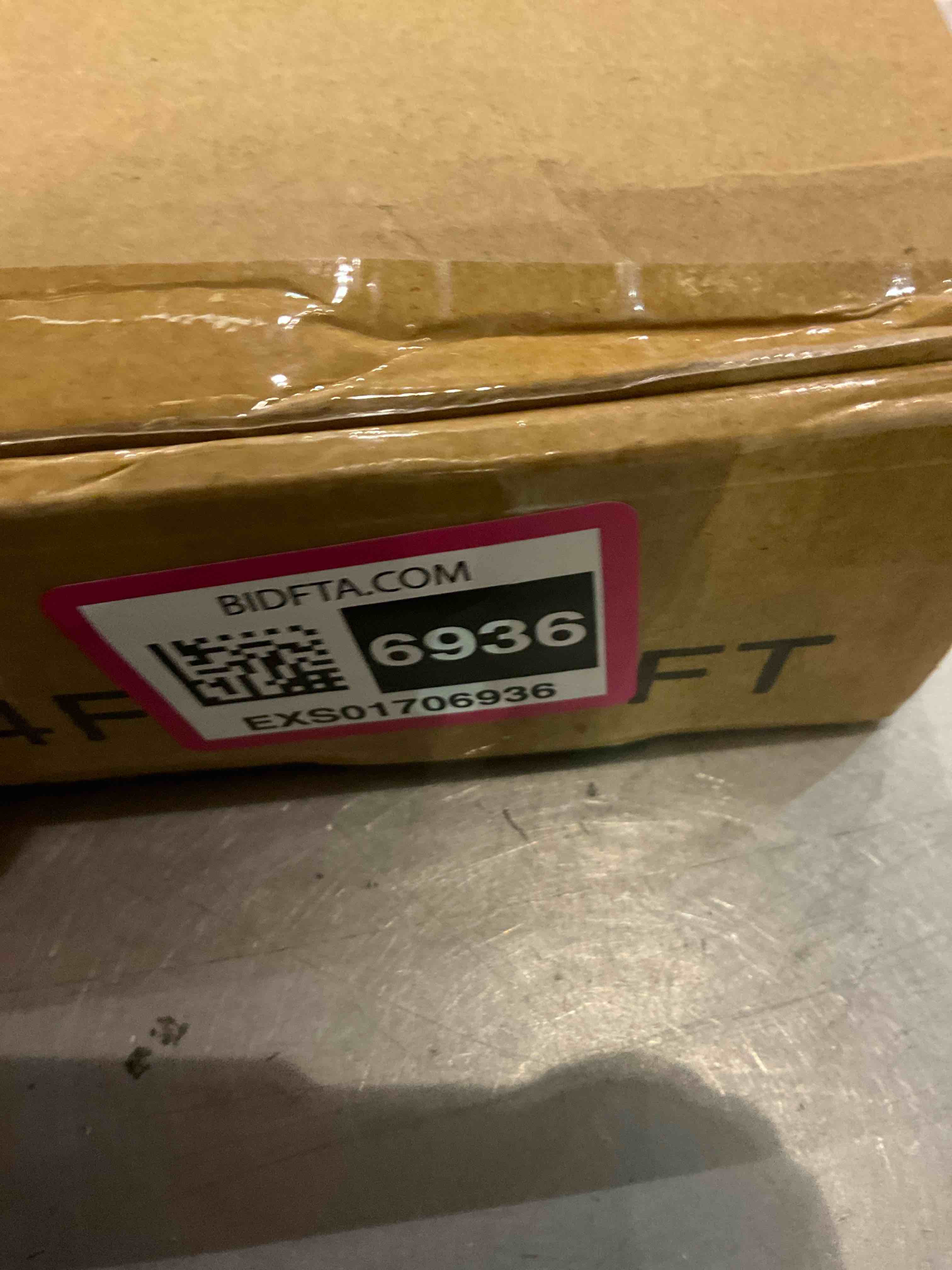 https://s3.amazonaws.com/lotting-images-prod/BargainHunt/EXS01706936_1714998006520.jpeg
