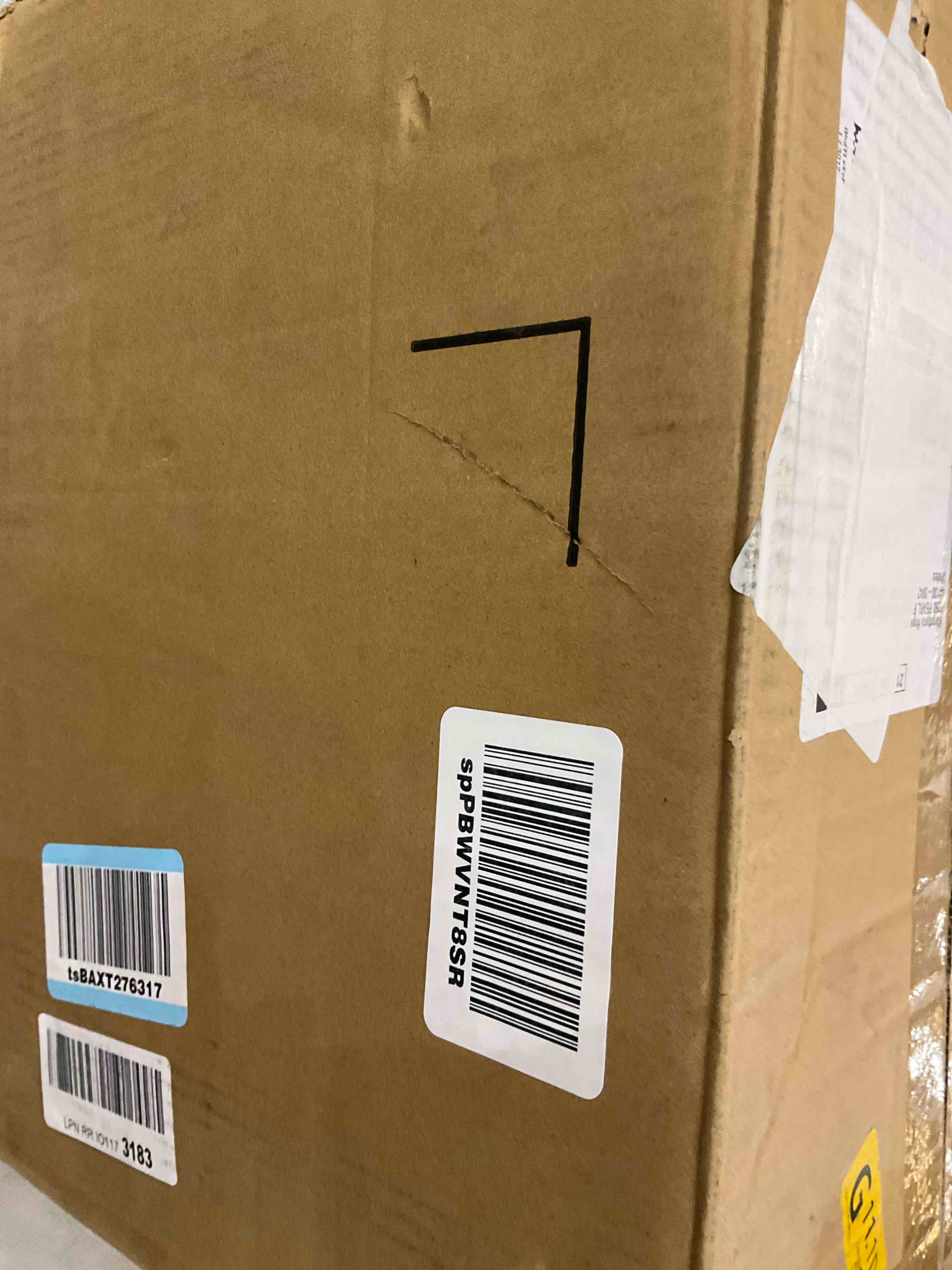 https://s3.amazonaws.com/lotting-images-prod/BargainHunt/EXS01706988_1715008002987.jpeg
