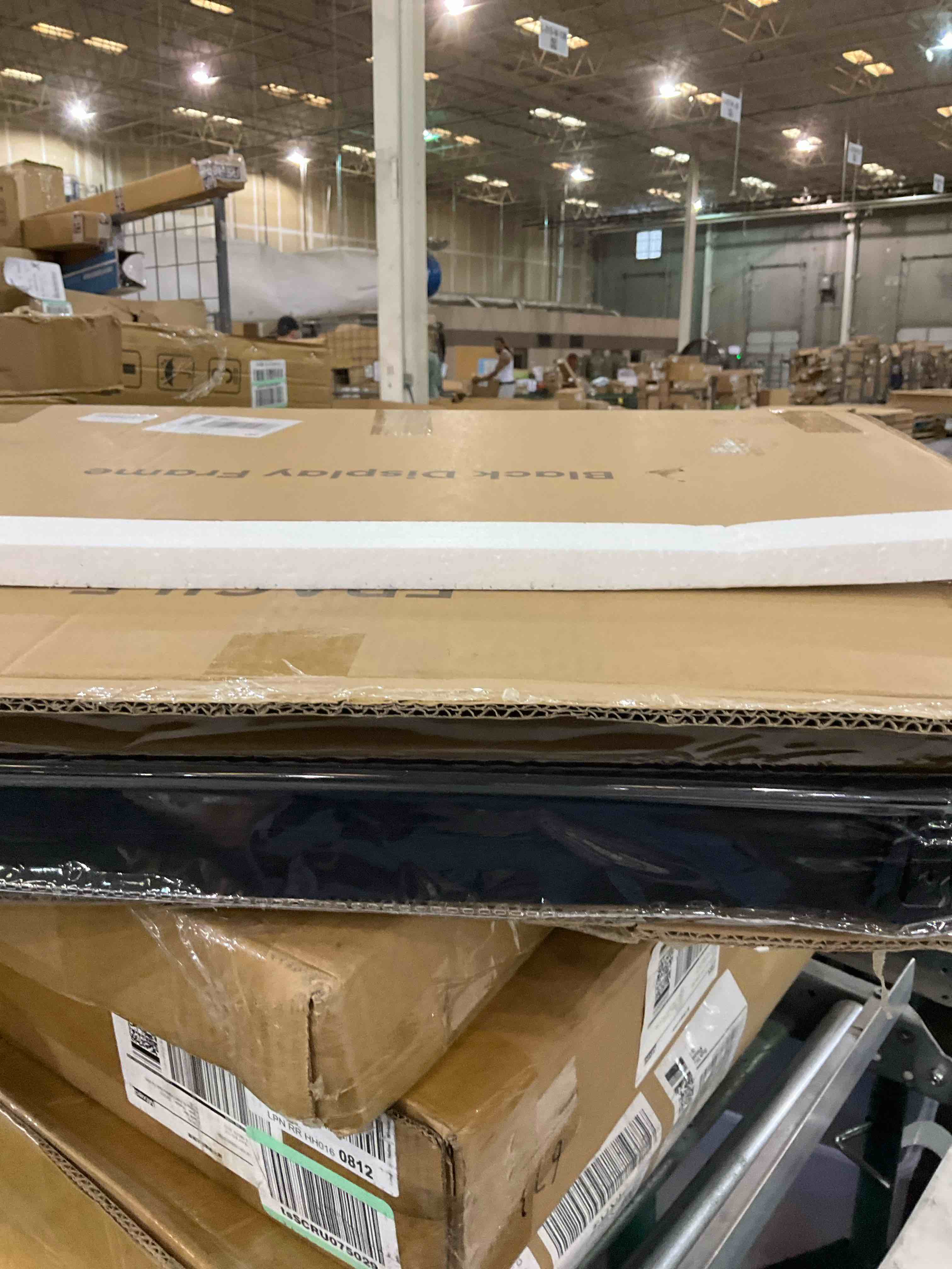 https://s3.amazonaws.com/lotting-images-prod/BargainHunt/EXS01707052_1713449104666.jpeg