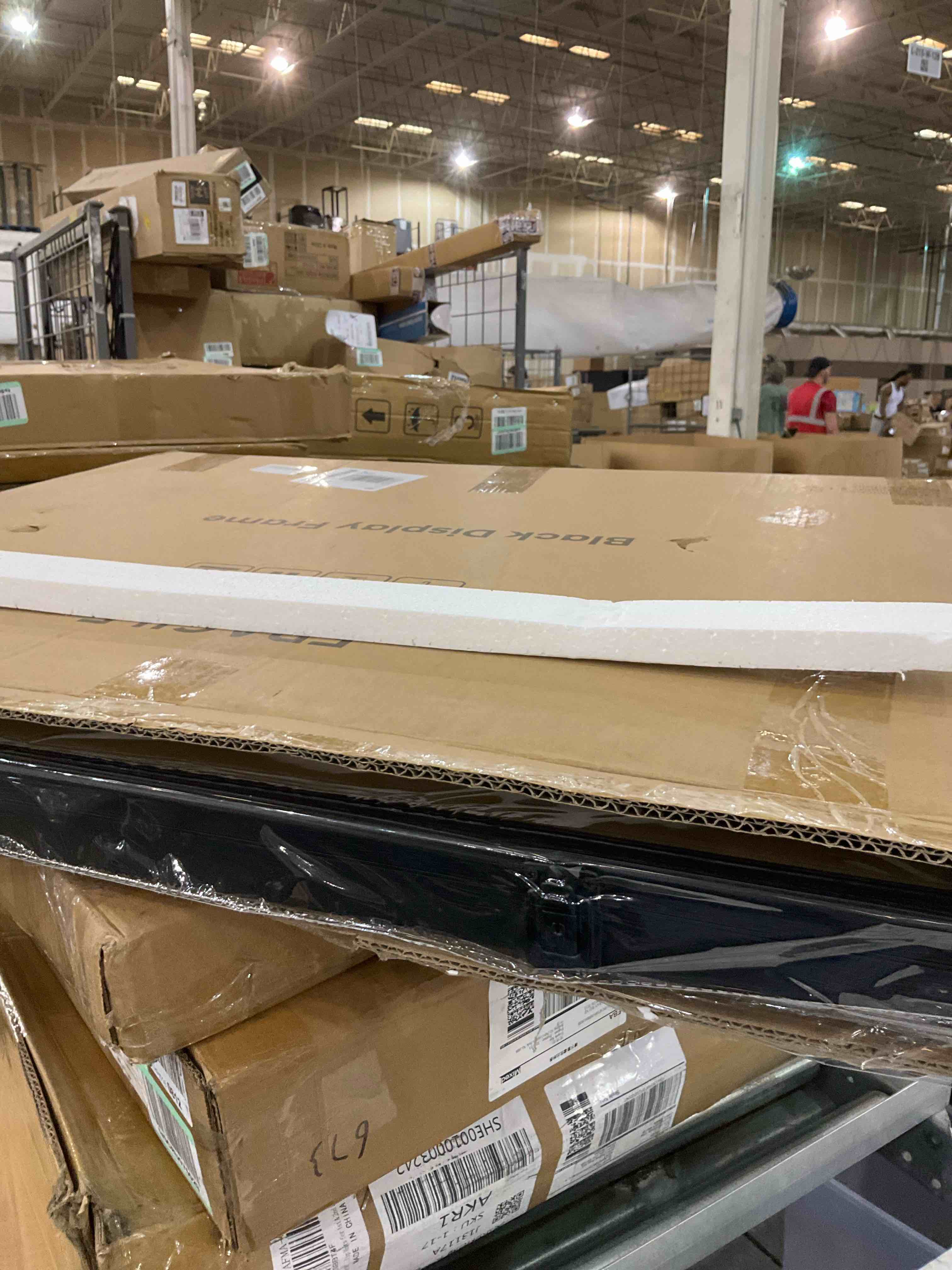 https://s3.amazonaws.com/lotting-images-prod/BargainHunt/EXS01707052_1713449107143.jpeg