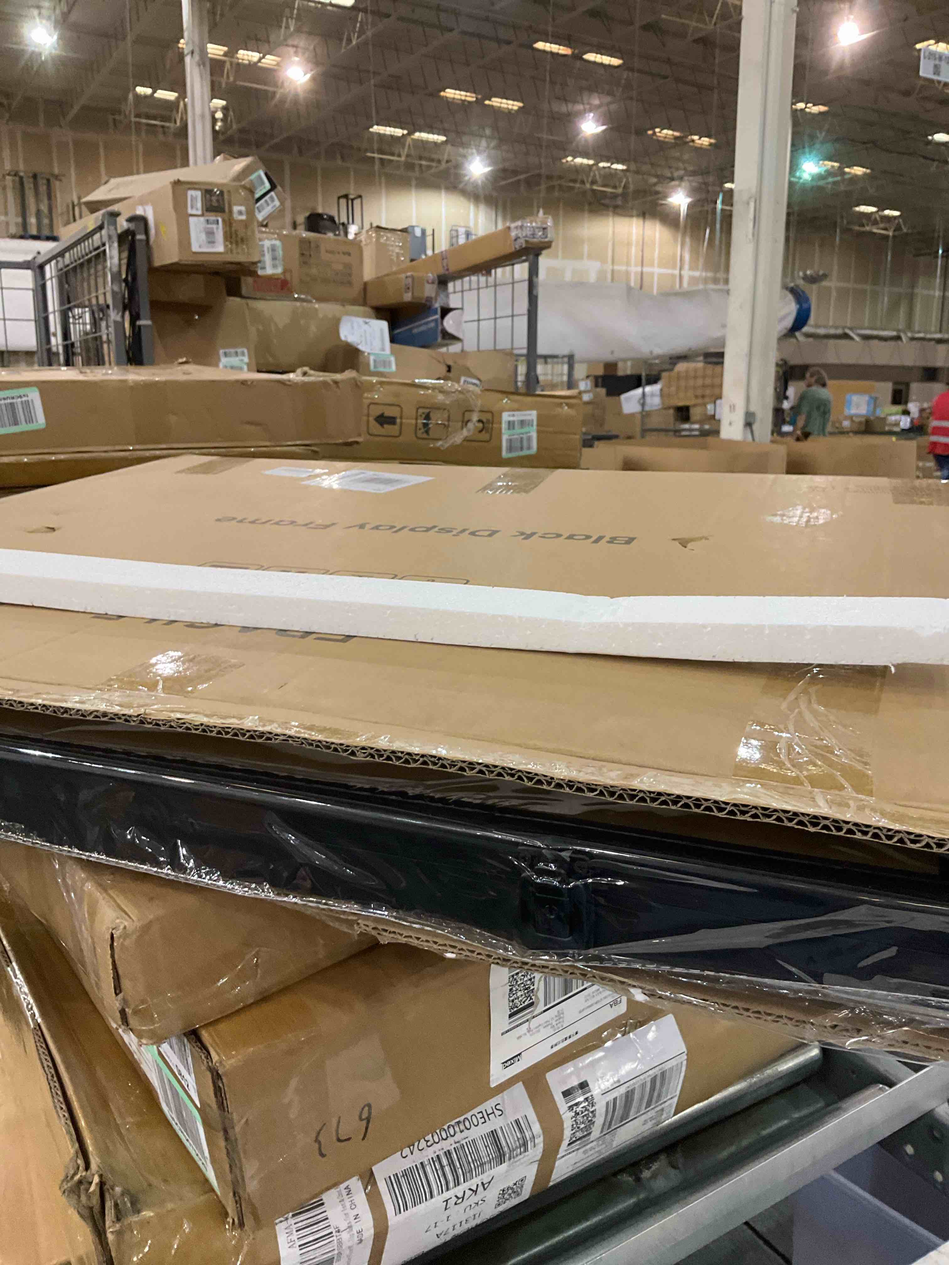 https://s3.amazonaws.com/lotting-images-prod/BargainHunt/EXS01707052_1713449108810.jpeg
