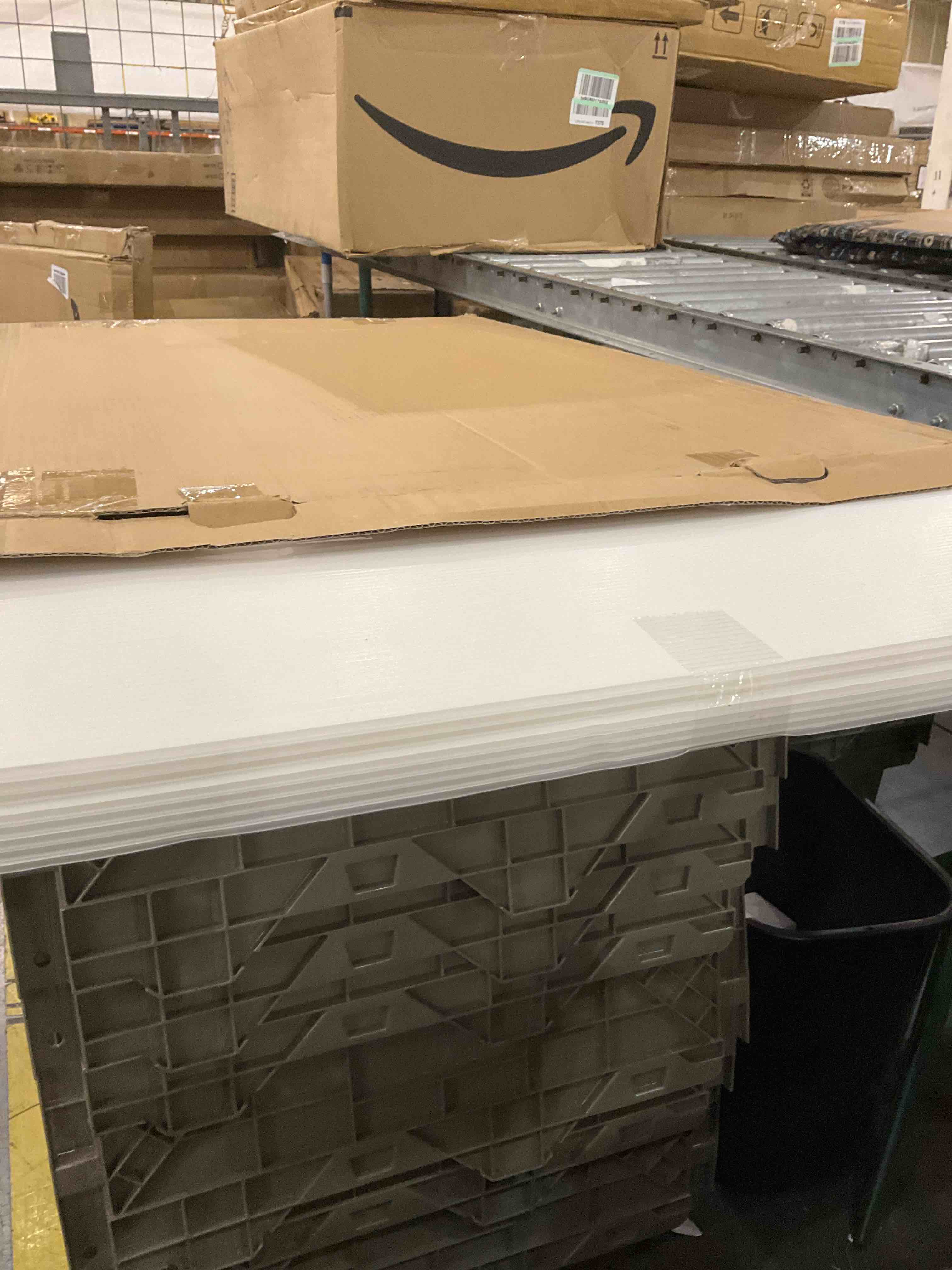 https://s3.amazonaws.com/lotting-images-prod/BargainHunt/EXS01707056_1713449722623.jpeg