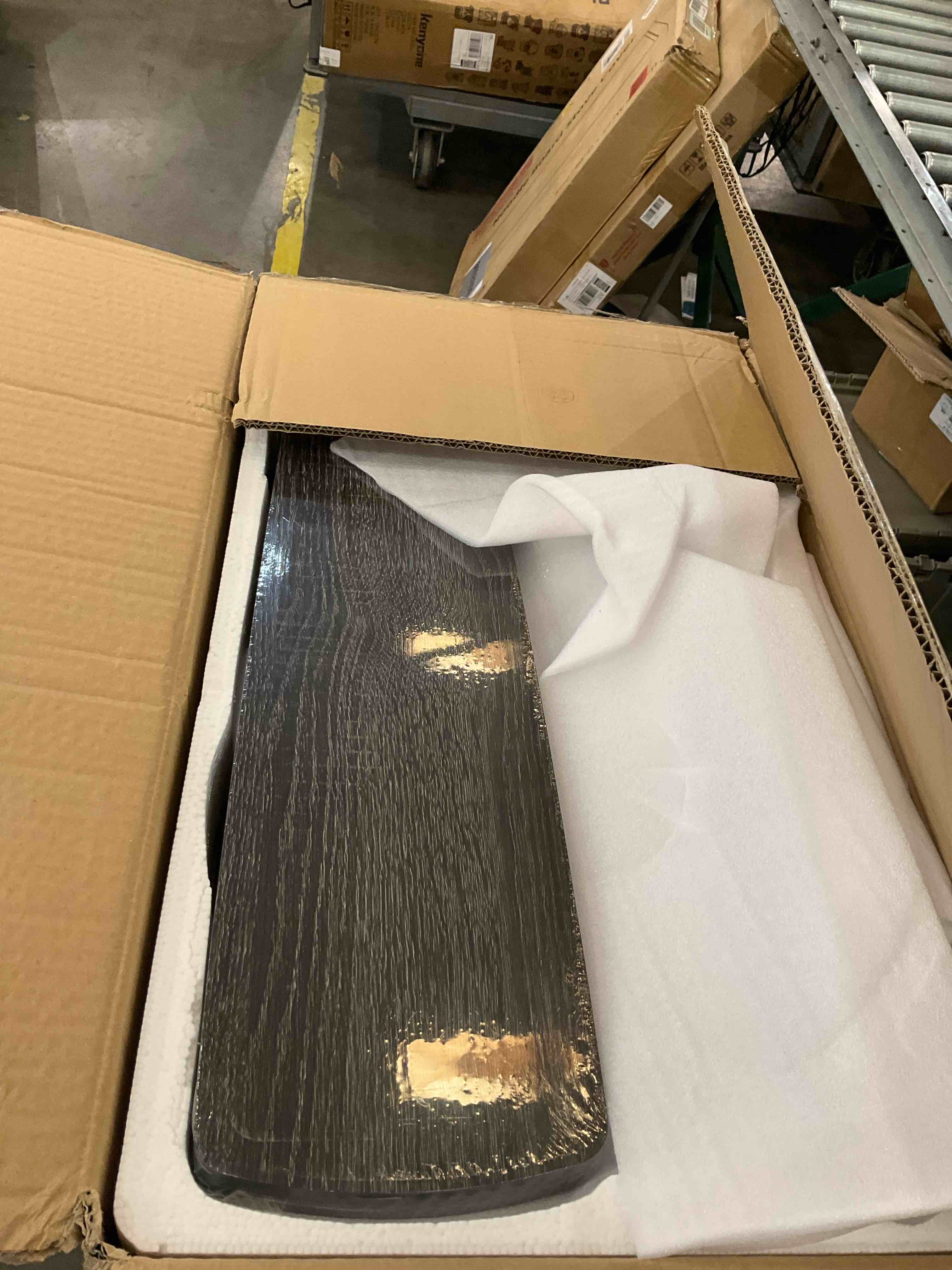 https://s3.amazonaws.com/lotting-images-prod/BargainHunt/EXS01707066_1713452028039.jpeg