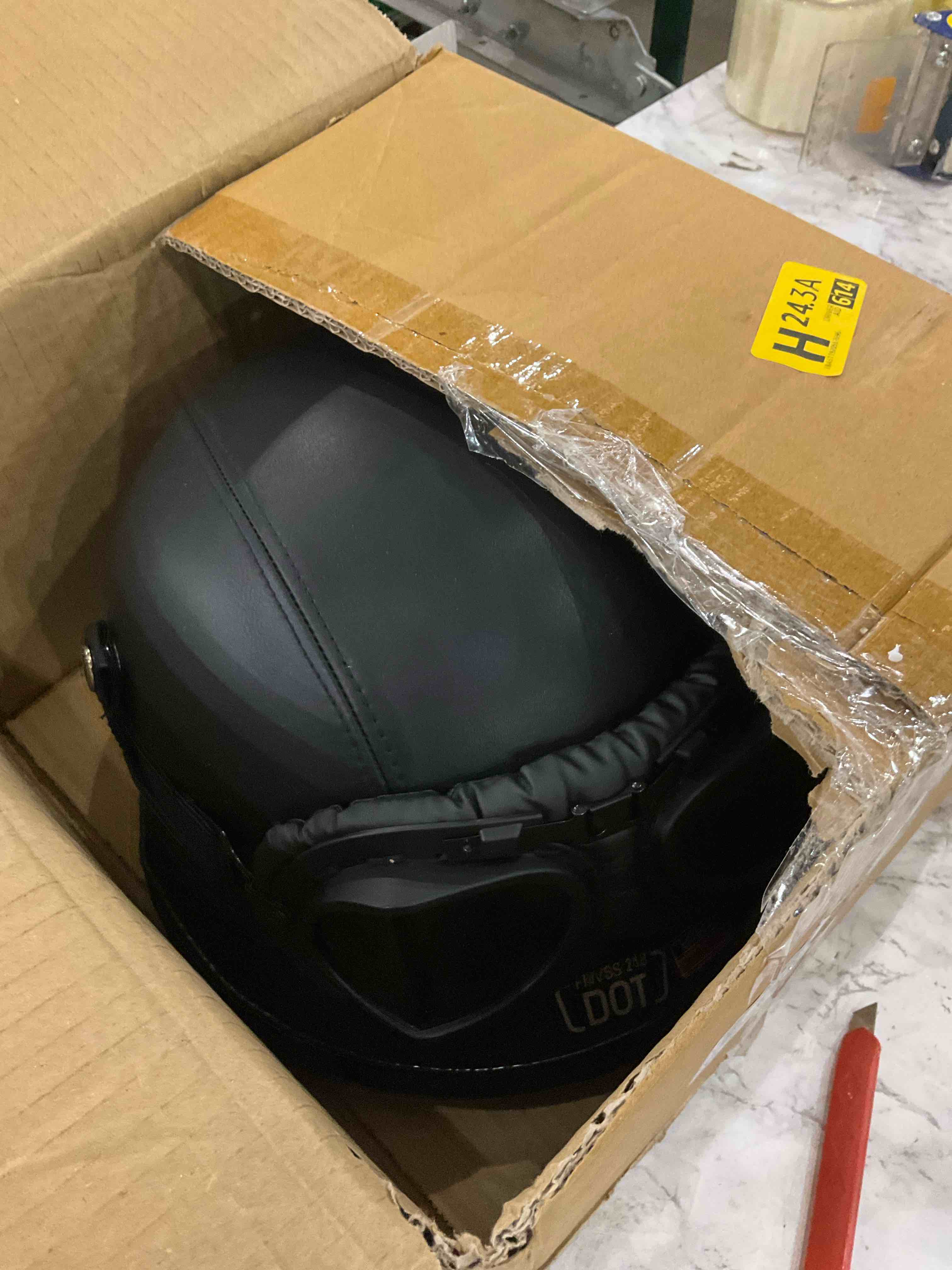 https://s3.amazonaws.com/lotting-images-prod/BargainHunt/EXS01707151_1713528764522.jpeg
